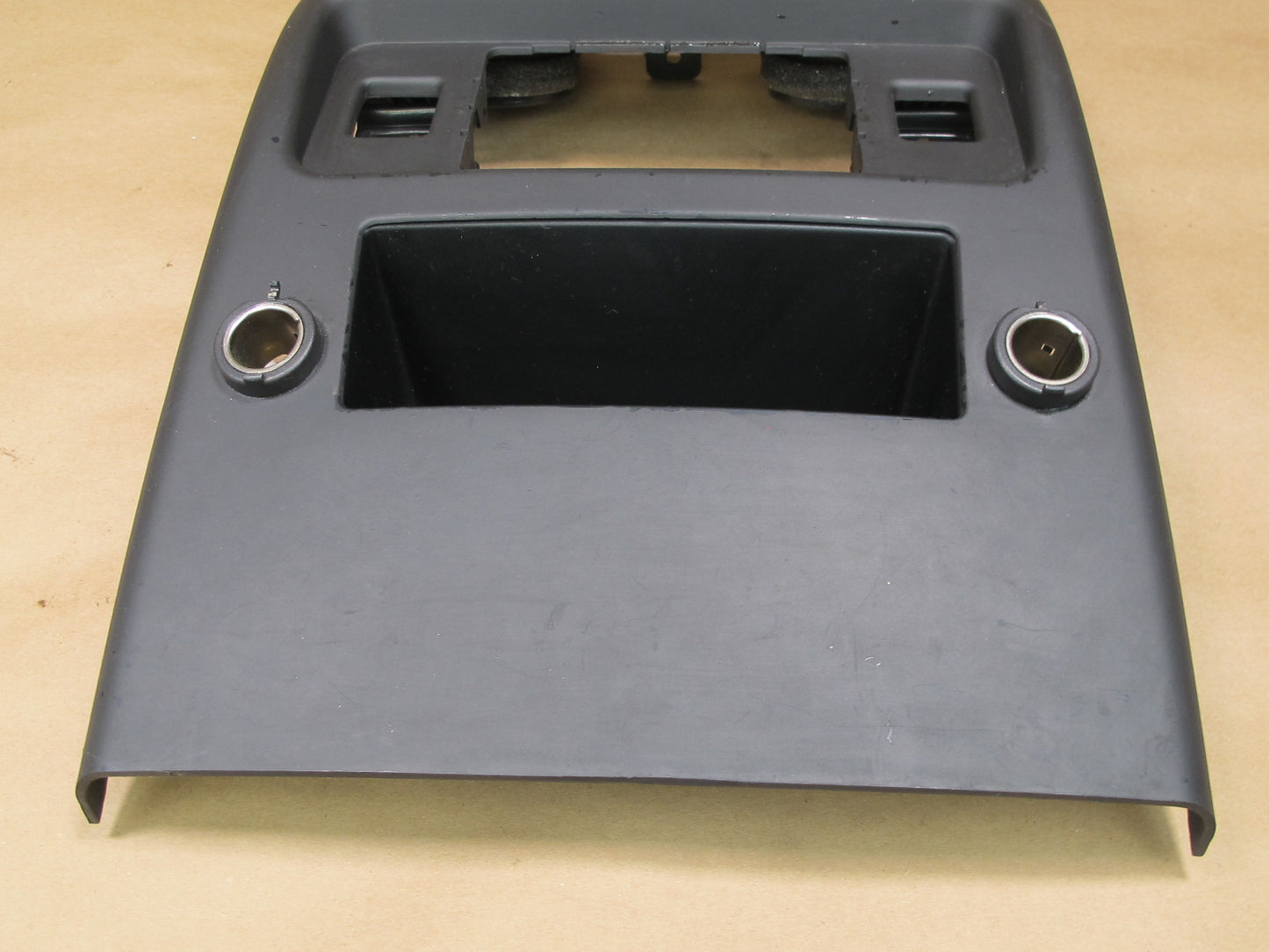 2003-2007 Hummer H2 Center Console Rear Radio Control Air Vent Panel Trim