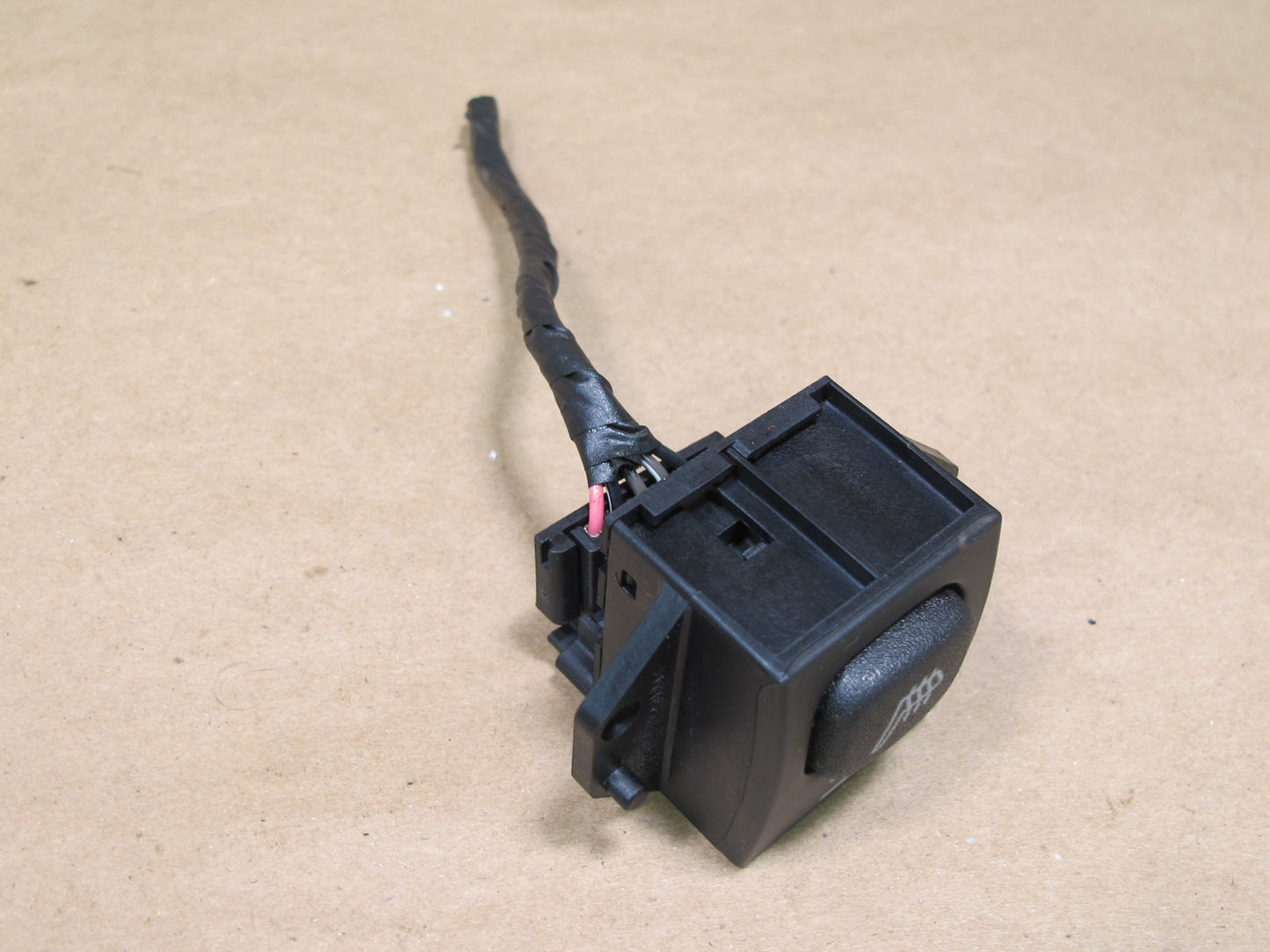 2003-2007 Hummer H2 Front Seat Heated Switch Control Button