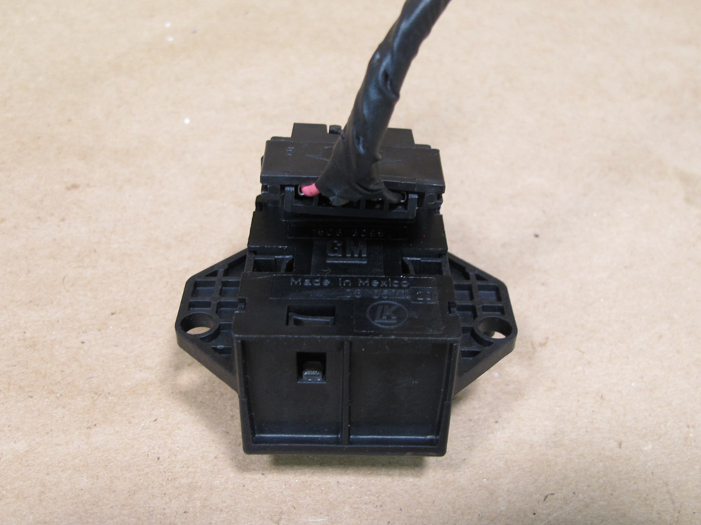 2003-2007 Hummer H2 Front Seat Heated Switch Control Button