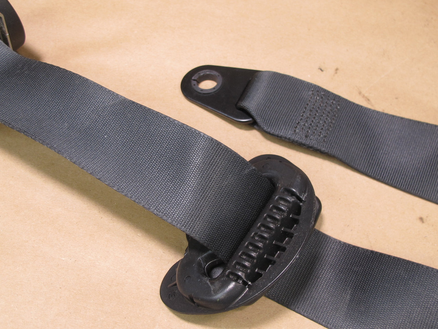 09-12 MINI COOPER R56 FRONT RIGHT & LEFT SIDE SEATBELT RETRACTOR SET OEM