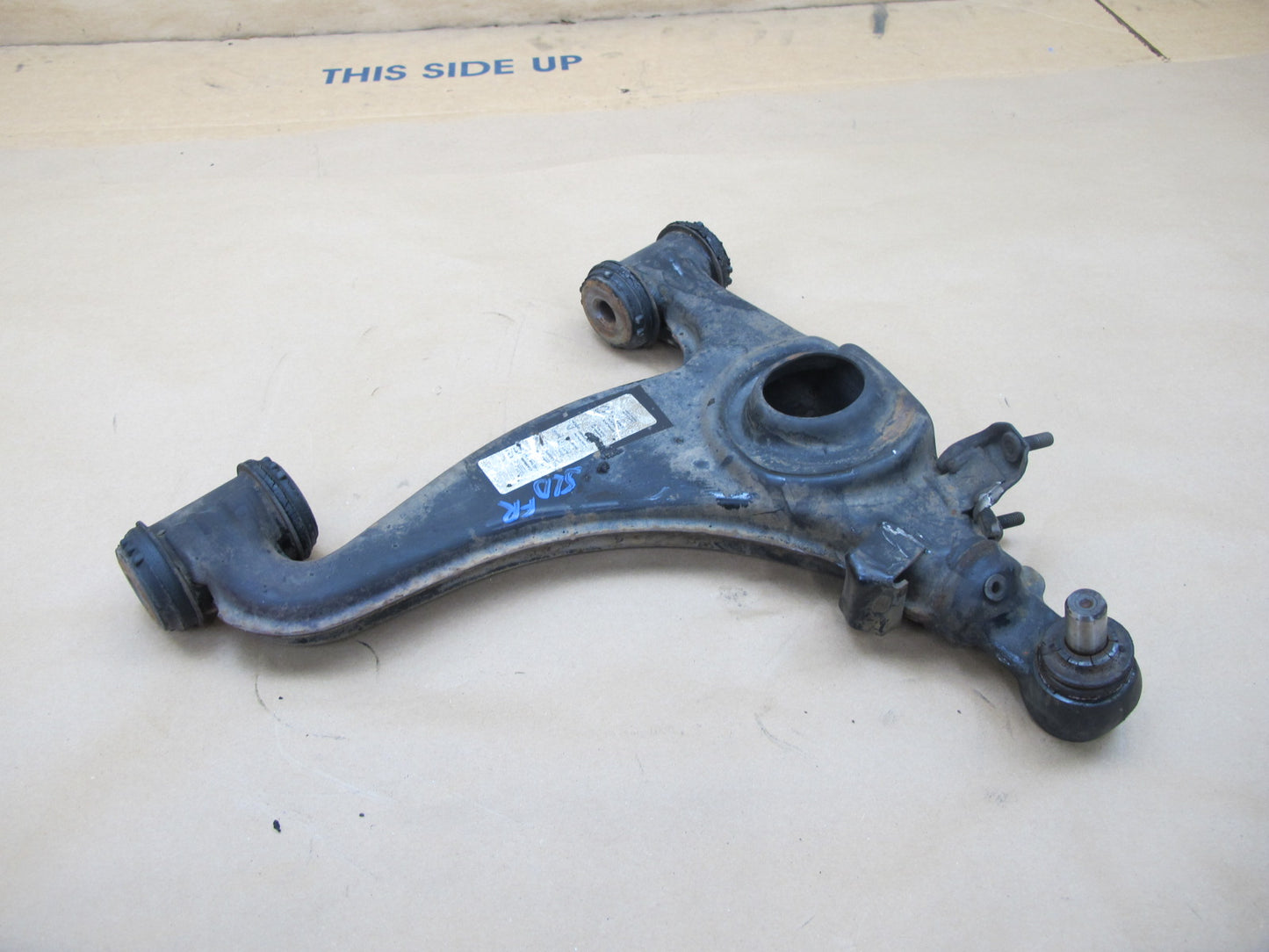 94-98 Mercedes R129 Sl-class Set of 2 Front Left Right  Lower Control Arm OEM