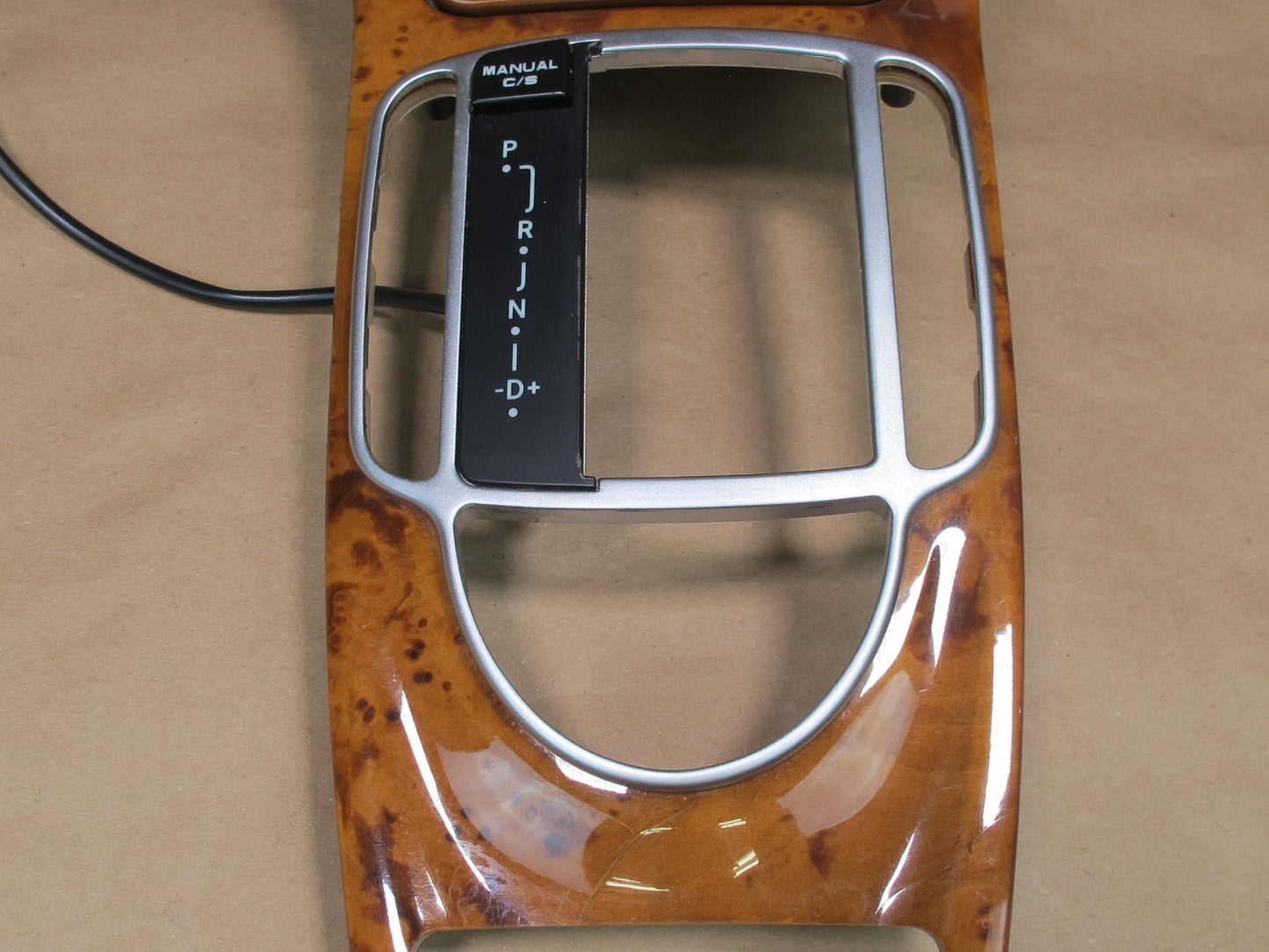 05-12 Mercedes R230 Sl-class A/T Center Console Wood Grain Trim Bezel OEM