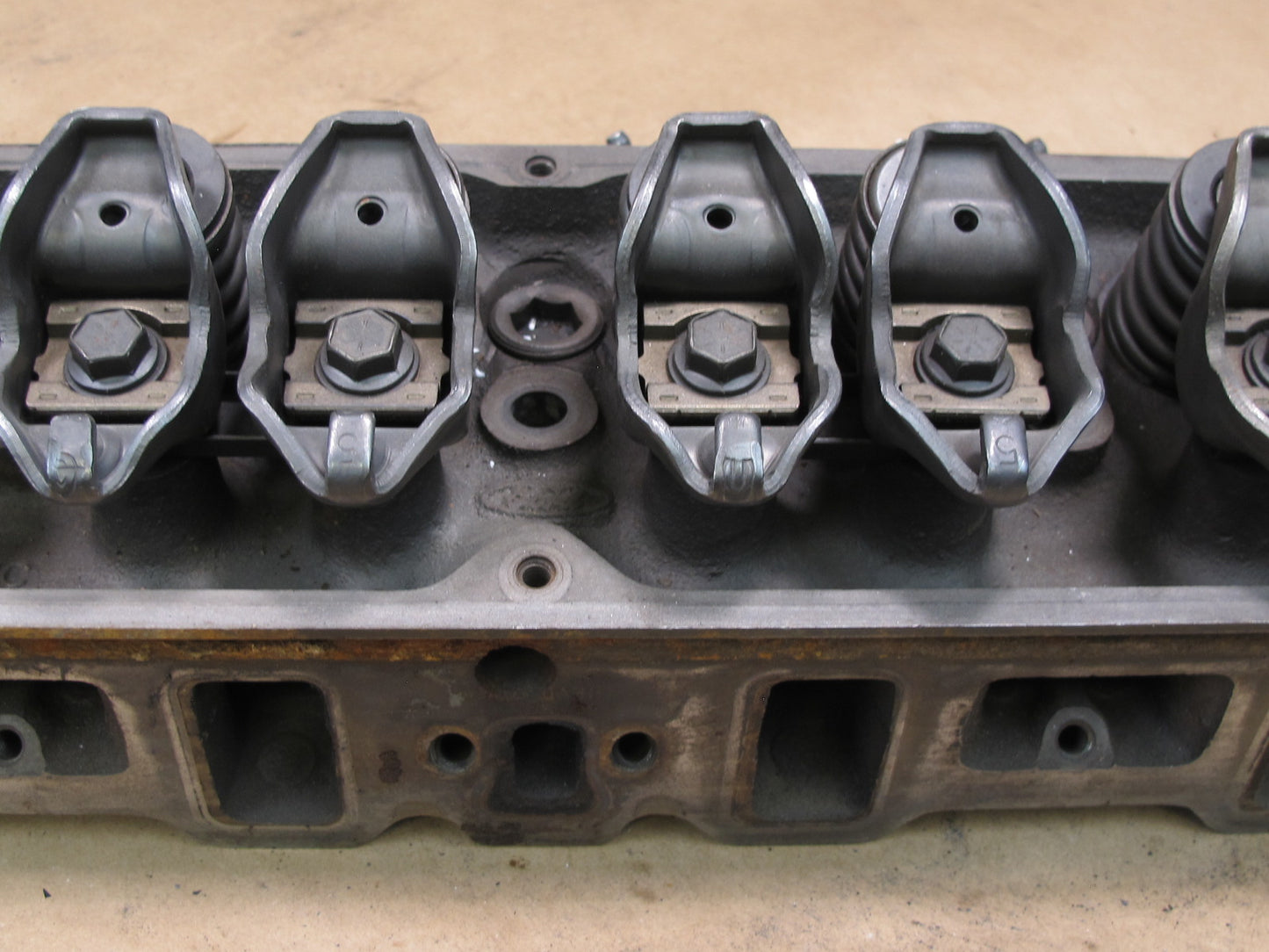 92-96 Ford F-150 5.0L V8 Engine Motor Right or Left Cylinder Head Assembly OEM