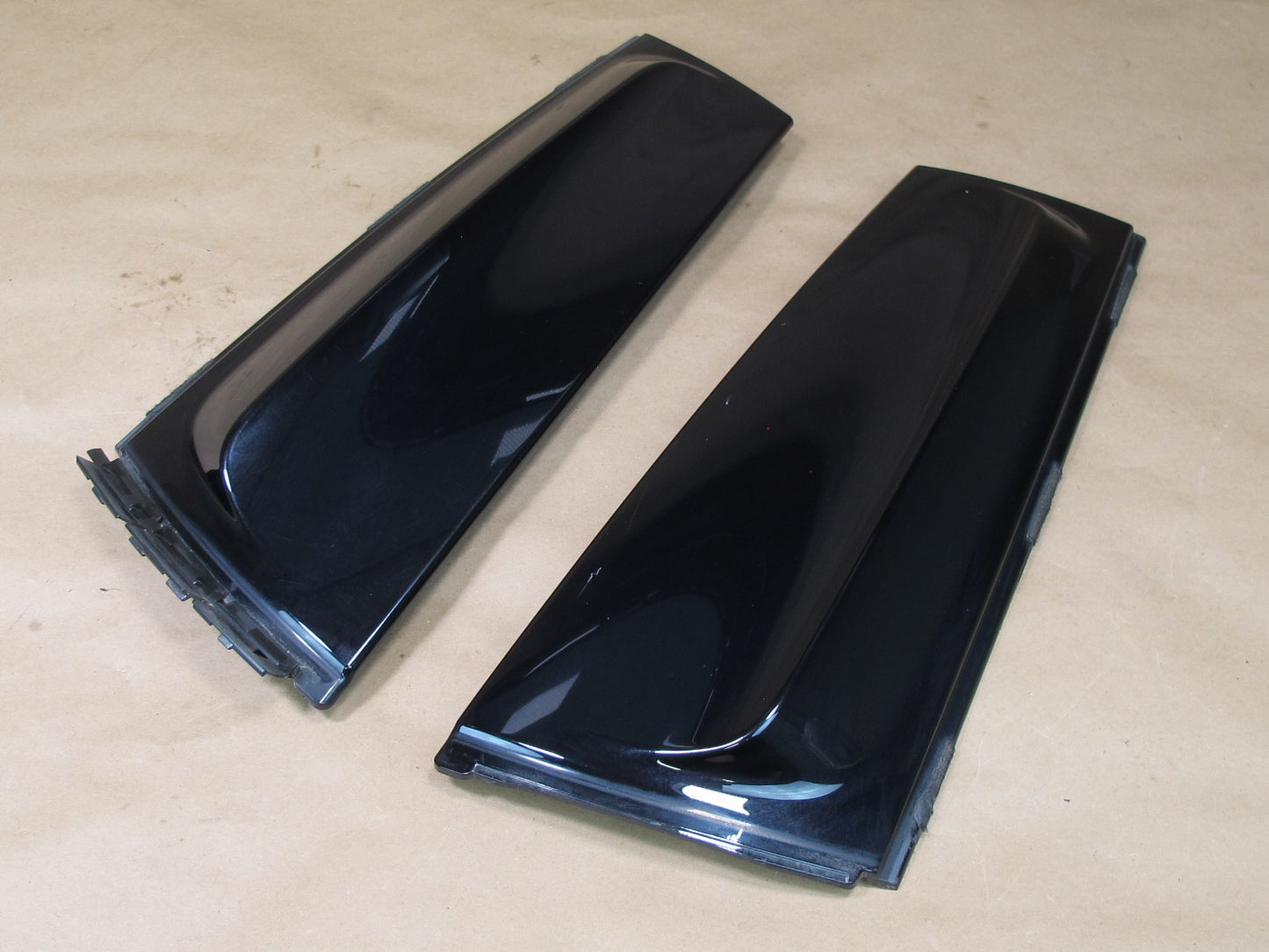 11-16 Mini Cooper R60 Countryman Set of 2 Rear D Pillar Trim Cover Panel OEM