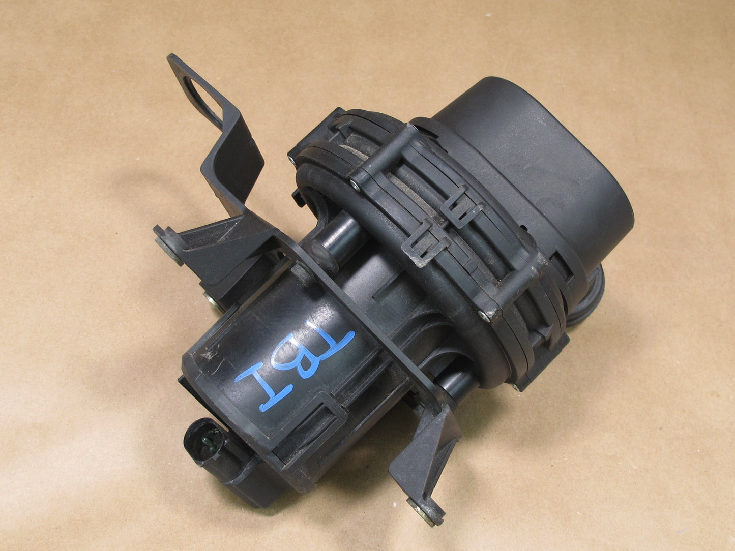 96-99 BMW E36 328i M52 Secondary Air Injection Pump OEM