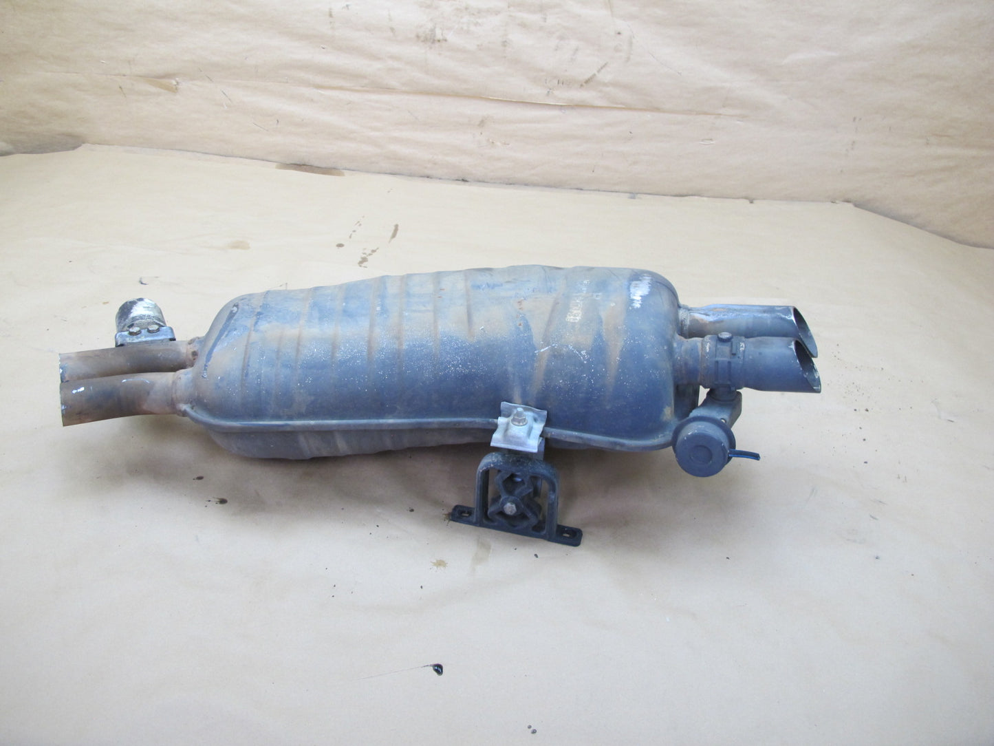 96-99 BMW E36 328i M52 Rear Exhaust Muffler w Exhaust Flap 1432921 OEM