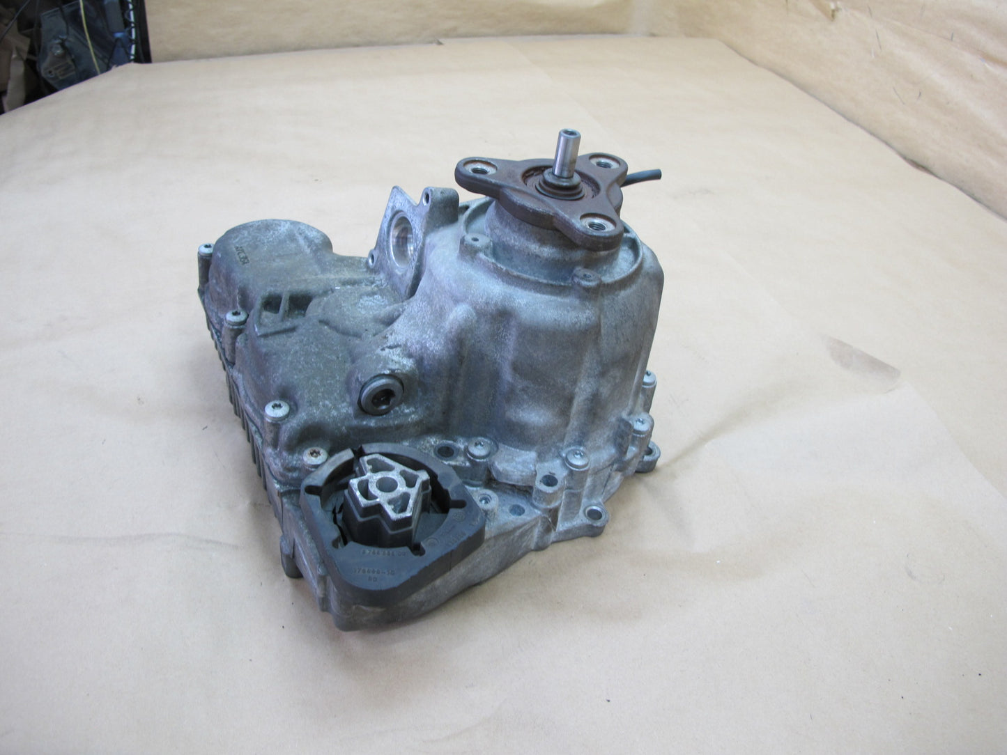 11-15 BMW F10 F30 F31 Xdrive AWD ATC35L Transmission Transfer Case 7649782 OEM