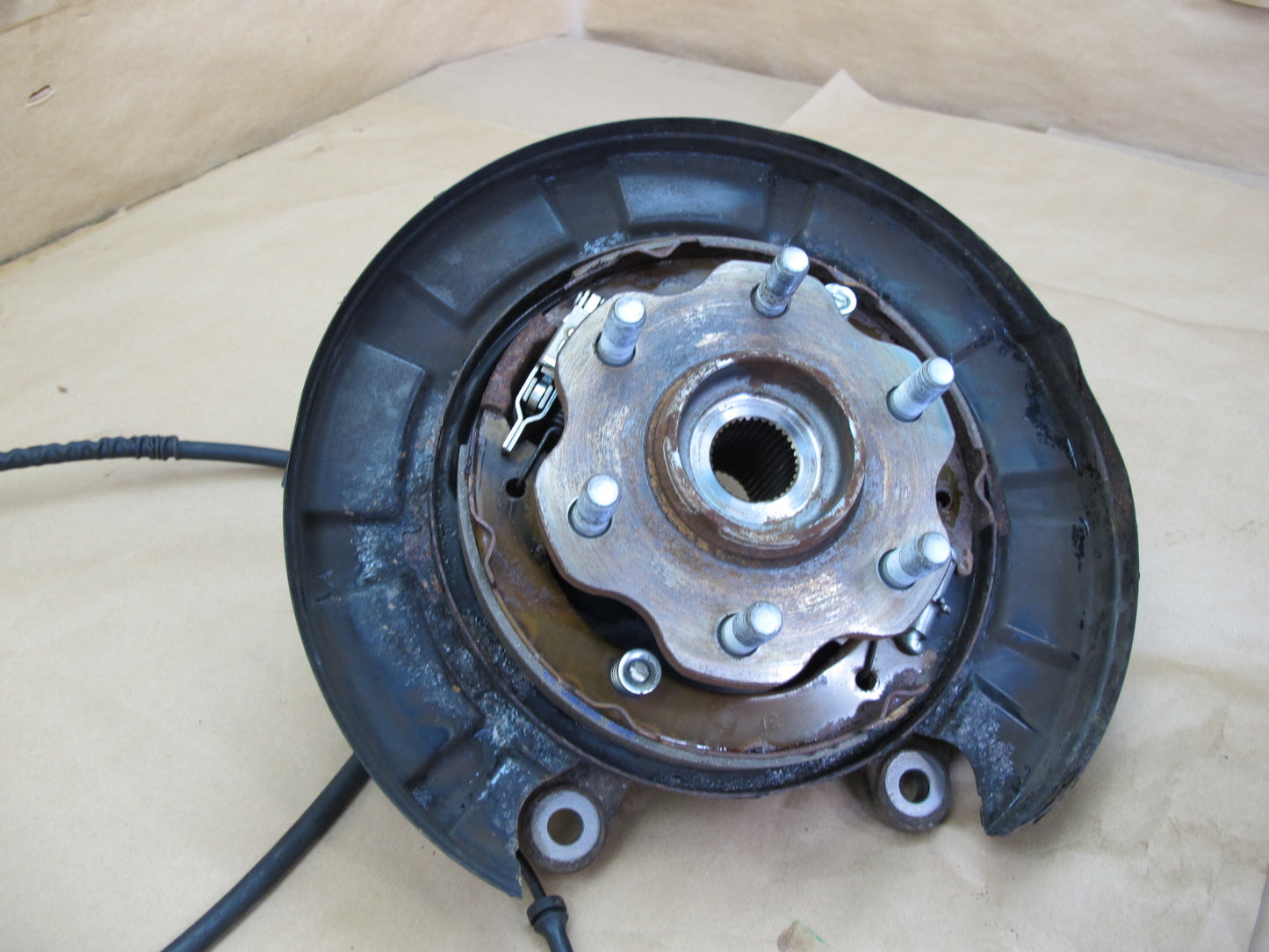 2011-2020 Infiniti QX56 QX80 AWD Rear Left Driver Spindle Knuckle Wheel Hub