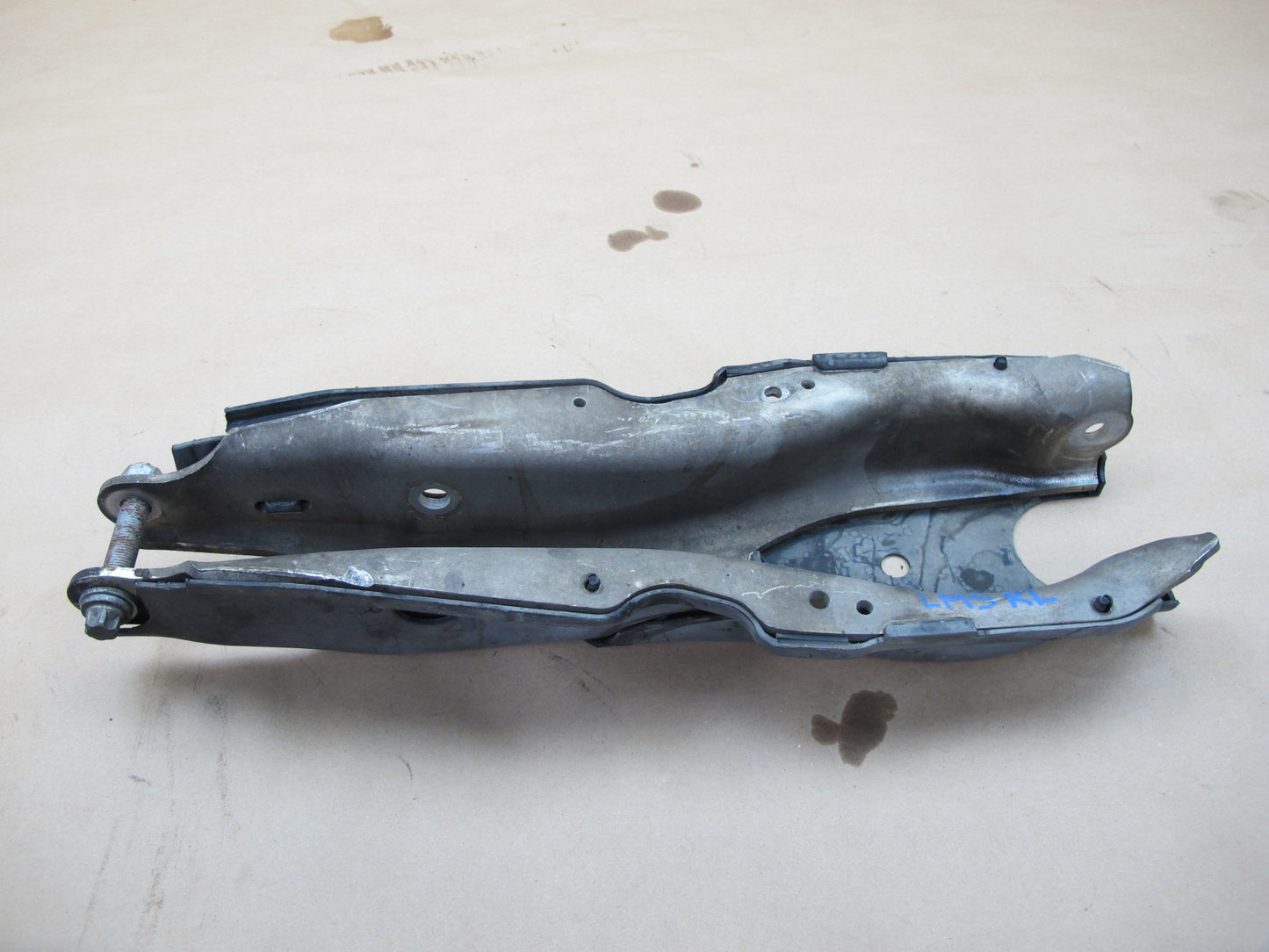 07-13 Mercedes W221 S600 RWD Rear Left Upper & Lower Control Arm Set OEM