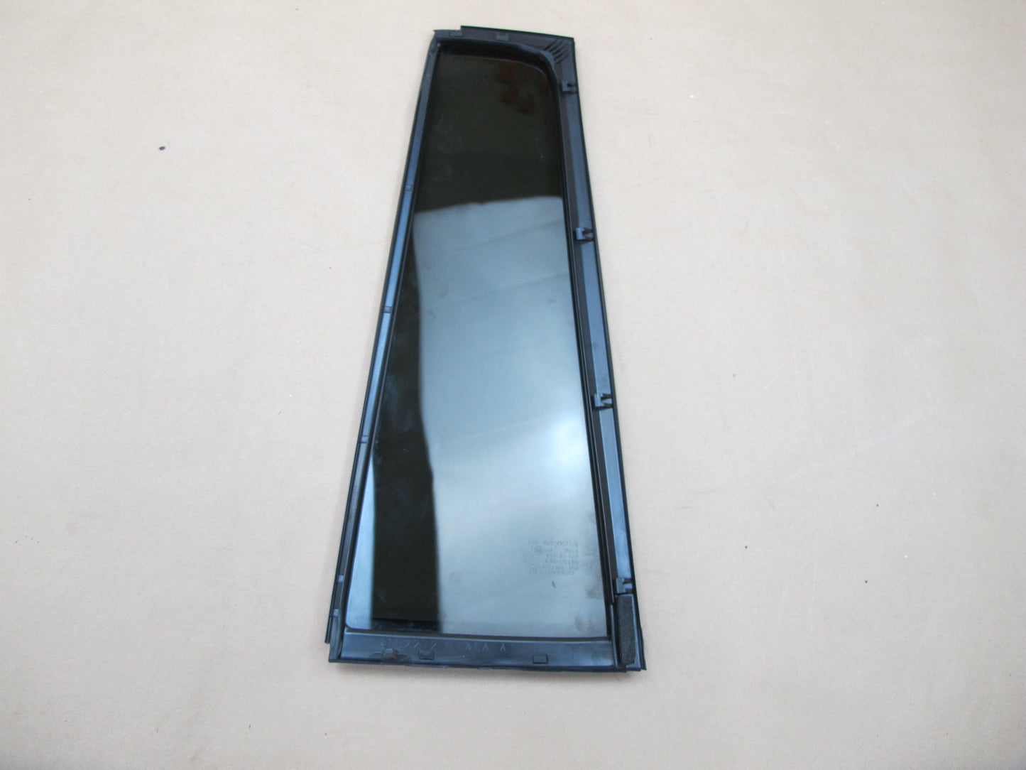 2011-2017 Infiniti QX56 QX80 Rear Right Door Vent Glass Window