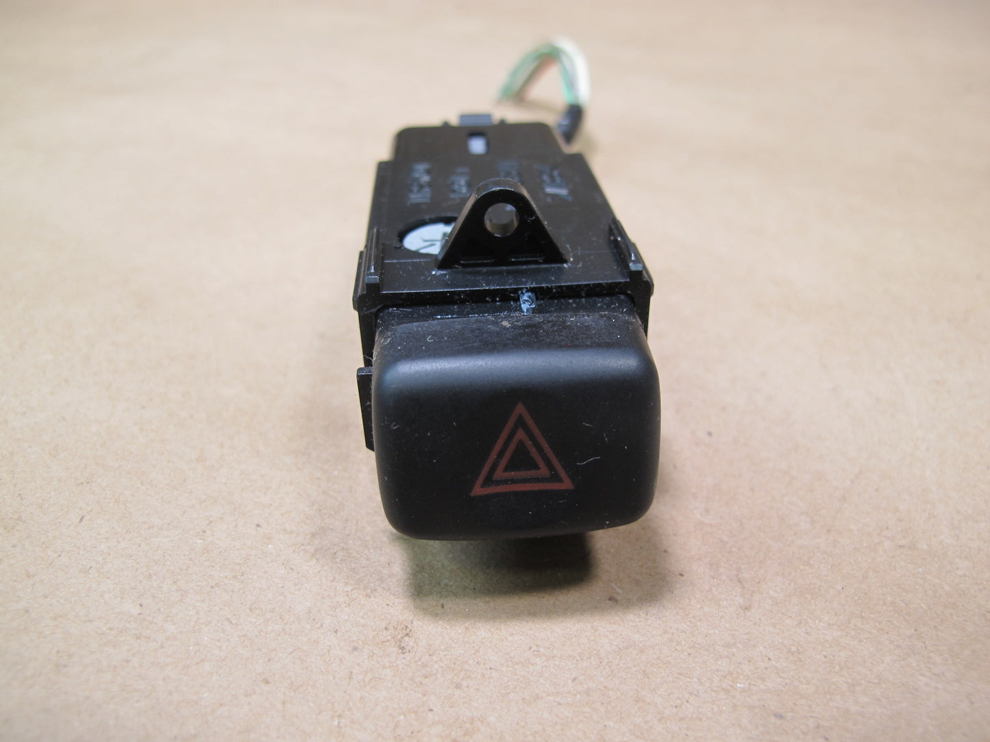 98-05 Lexus GS400 GS430 GS300 Emergency Hazard Flasher Light Button Switch OEM