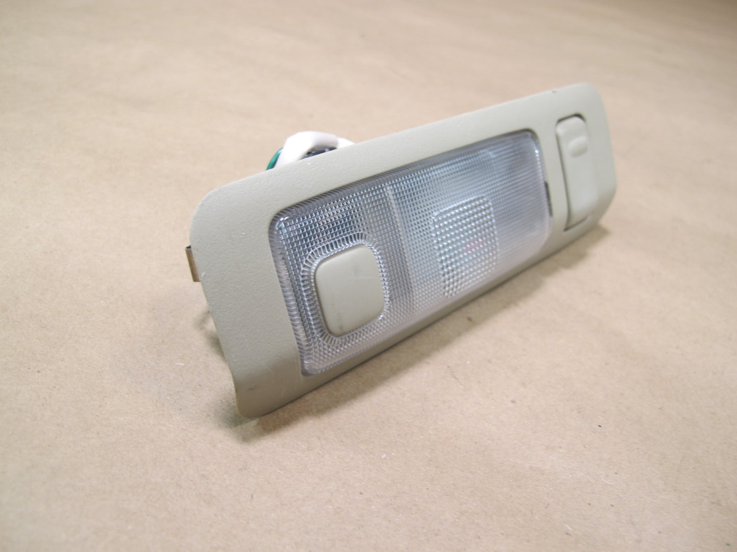 98-05 Lexus GS400 GS430 GS300 Rear Left Interior Dome Light Ivory OEM