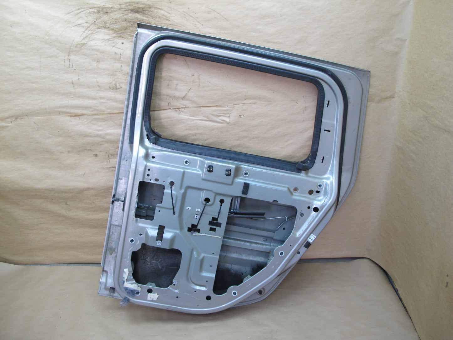 2003-2009 Hummer H2 Rear Right Passenger Side Exterior Door Shell Panel Silver