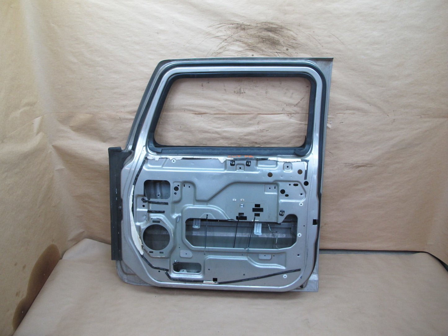 2003-2009 Hummer H2 Front Right Passenger Side Exterior Door Shell Panel Silver