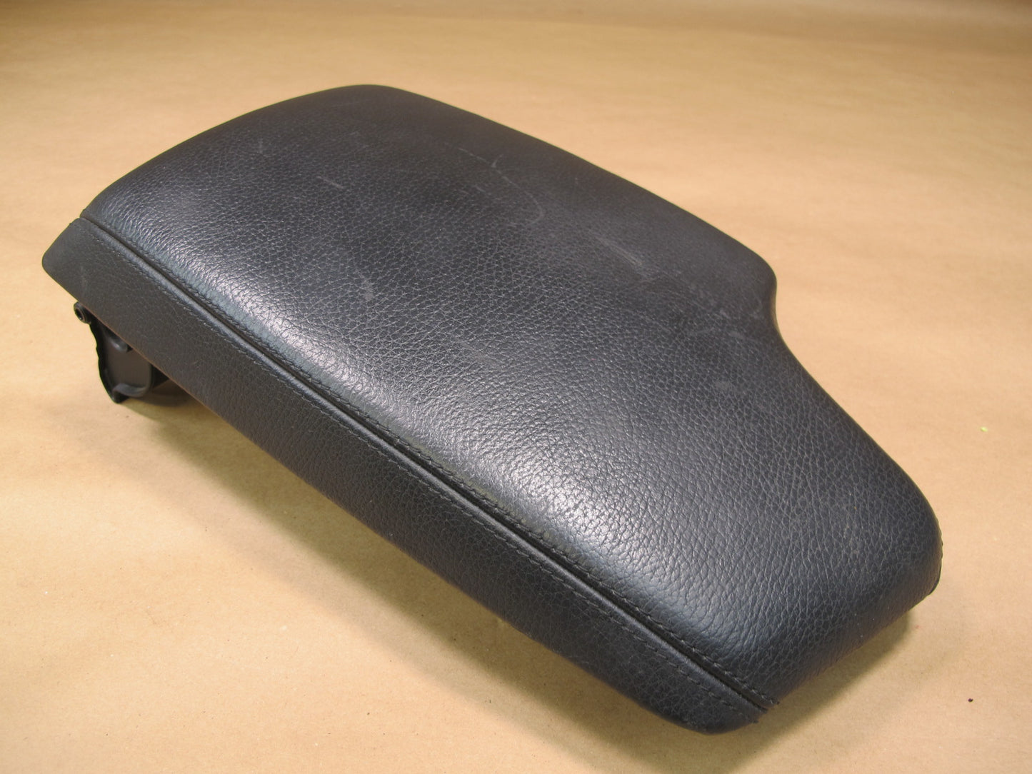 14-16 BMW F30 F31 F34 F32 F33 F36 Center Console Leather Armrest Lid Cover OEM