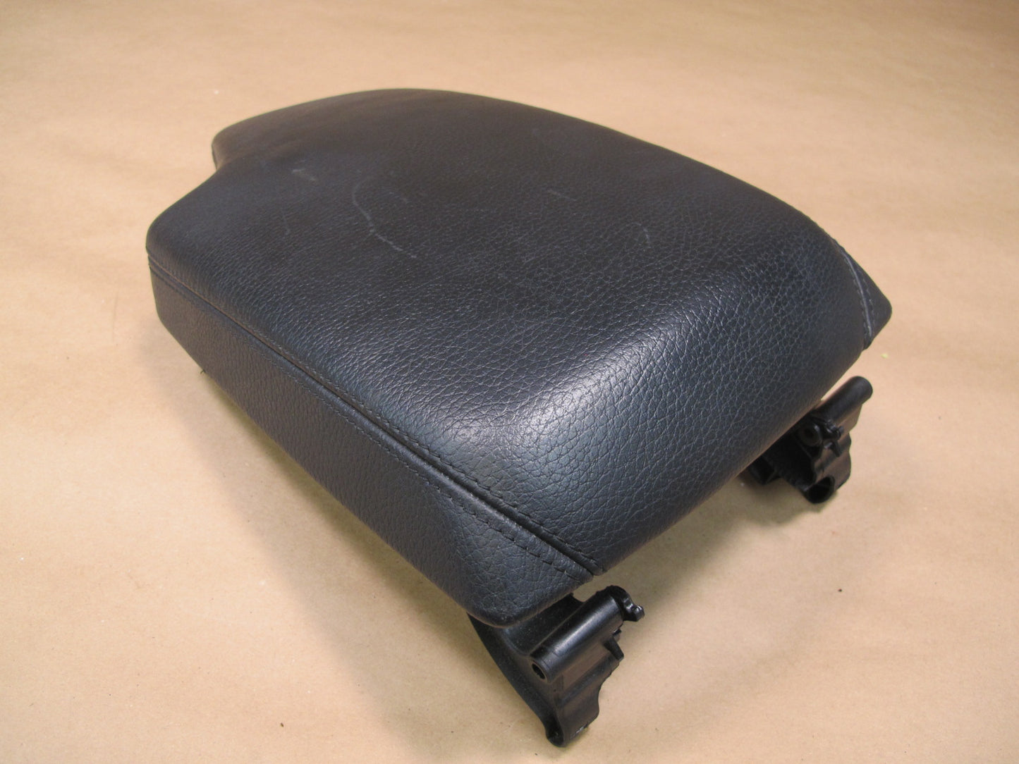 14-16 BMW F30 F31 F34 F32 F33 F36 Center Console Leather Armrest Lid Cover OEM