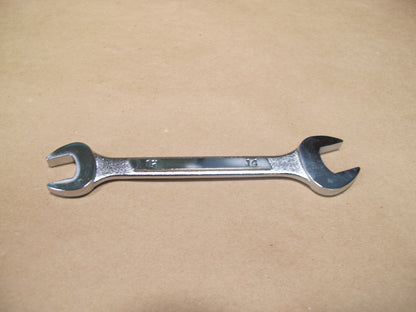 98-05 Lexus GS400 GS430 GS300 Trunk Pilers Wrench Screw Tool Case Set OEM
