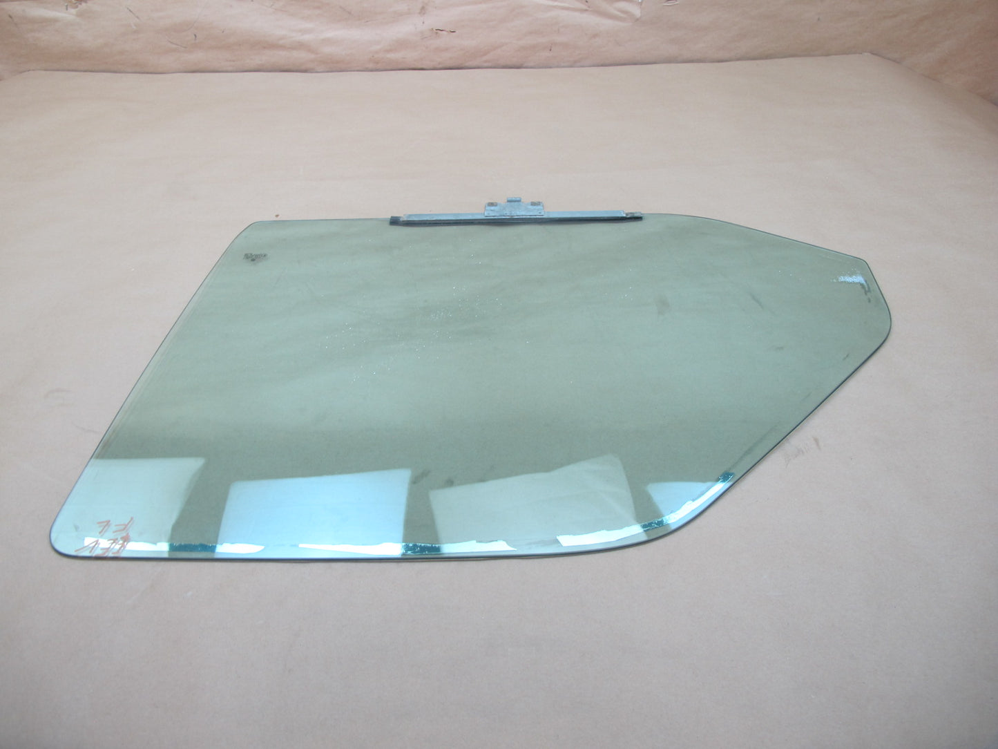 97-03 Volkswagen VW Eurovan T4 Front Left Driver Door Glass Window OEM