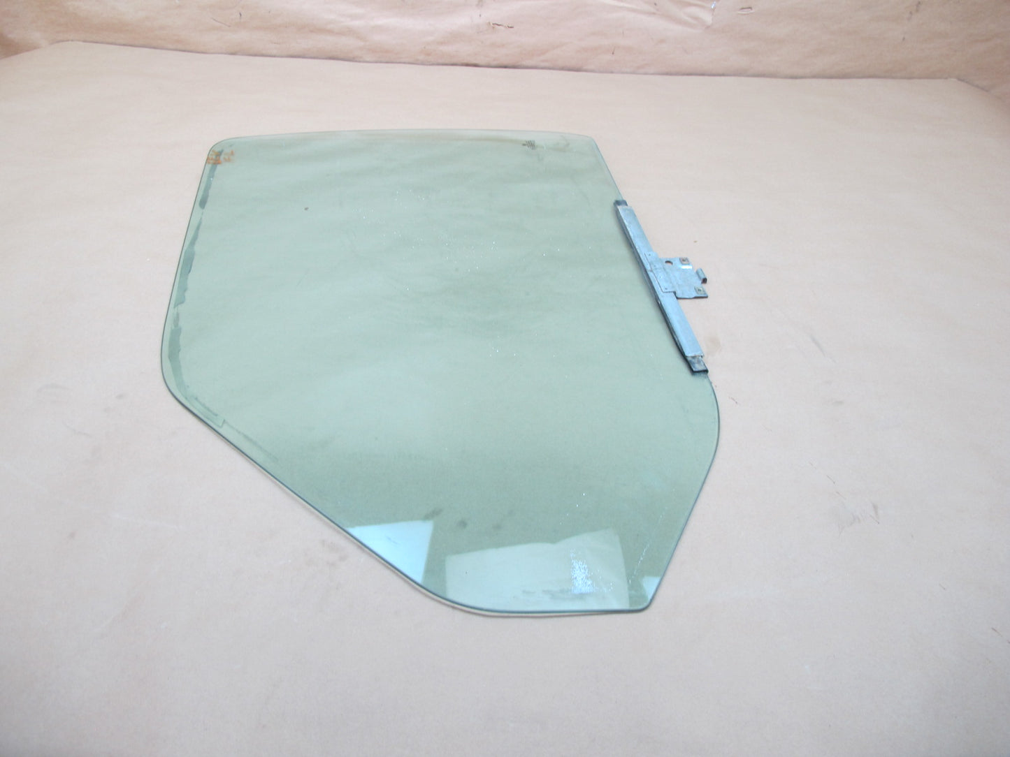 97-03 Volkswagen VW Eurovan T4 Front Left Driver Door Glass Window OEM