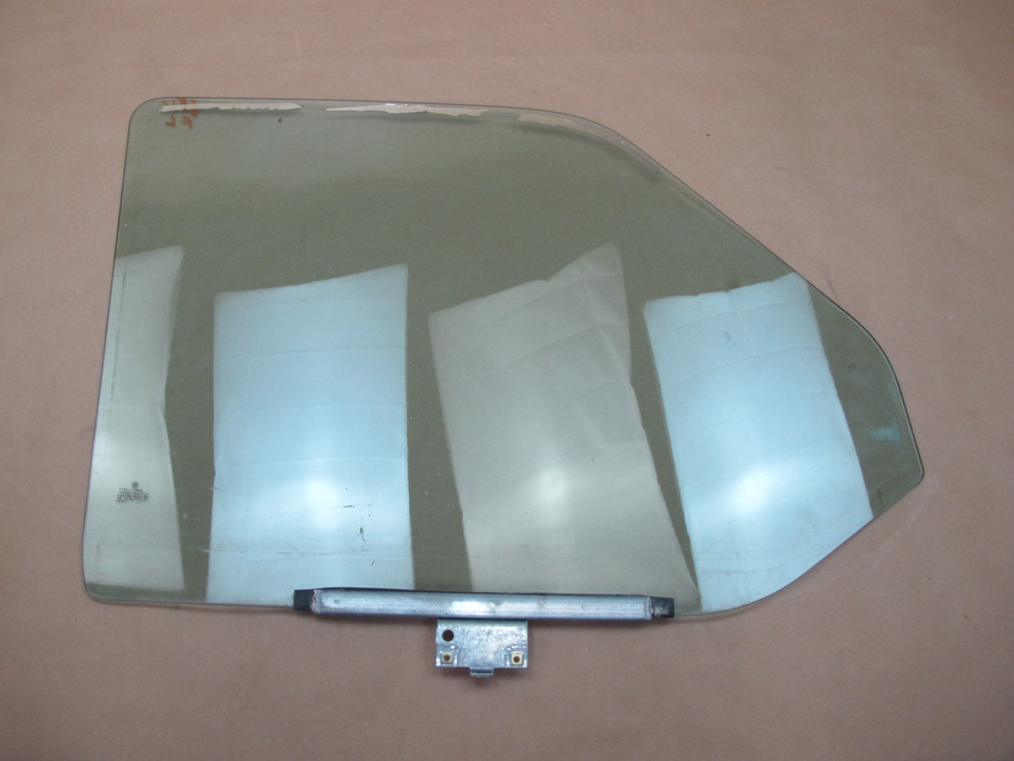 97-03 Volkswagen VW Eurovan T4 Front Left Driver Door Glass Window OEM