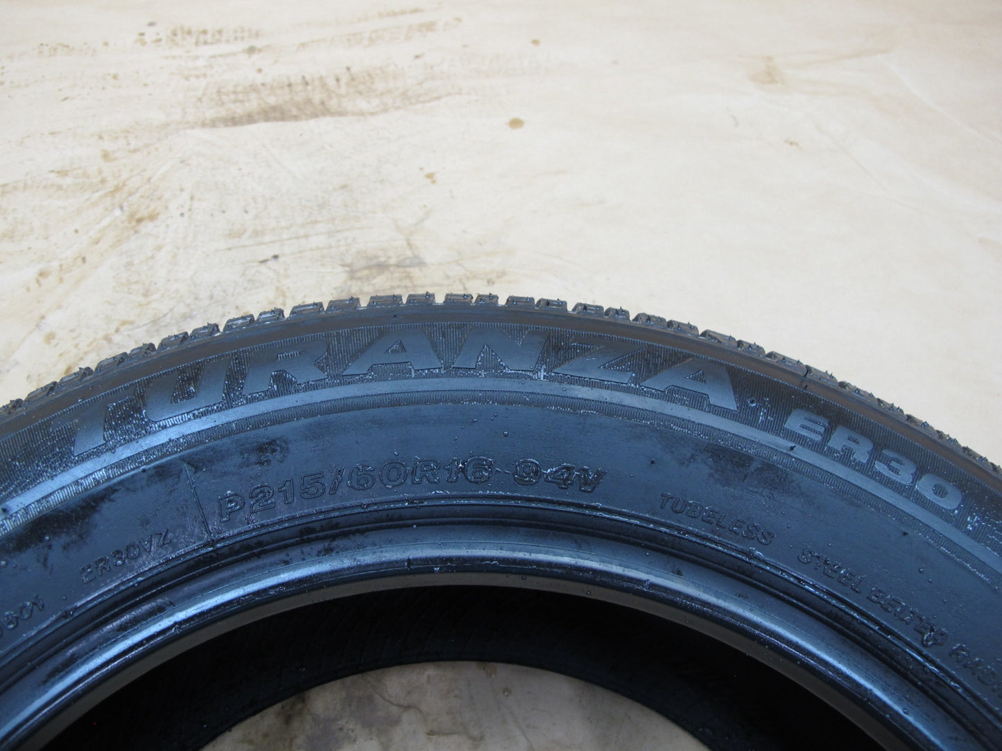 Bridgestone Turanza ER30 A/S Tire 215/60 R16 94V 129 10/32 Tread