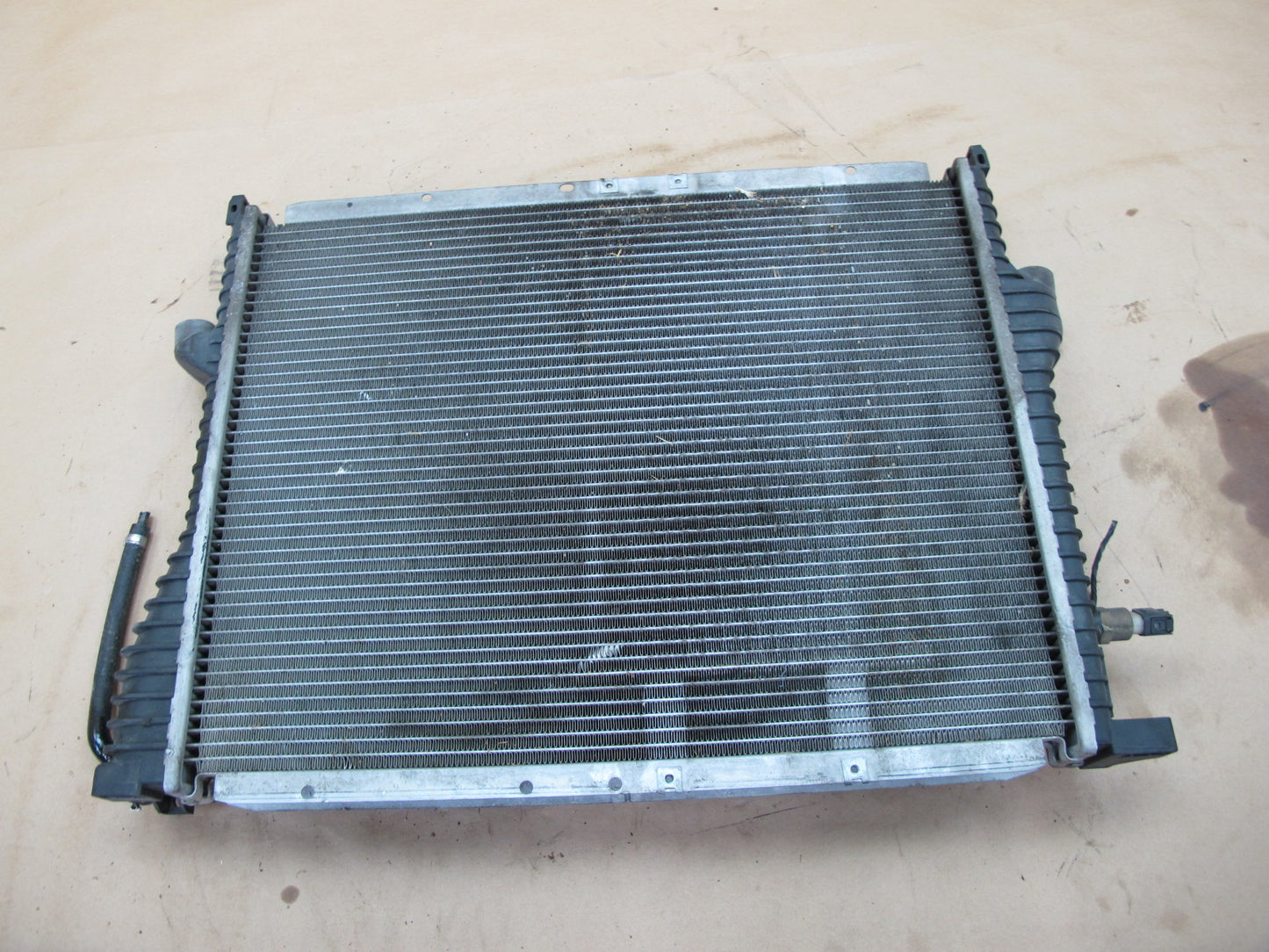 99-02 BMW E36/7 Z3 Engine Cooling Radiator OEM