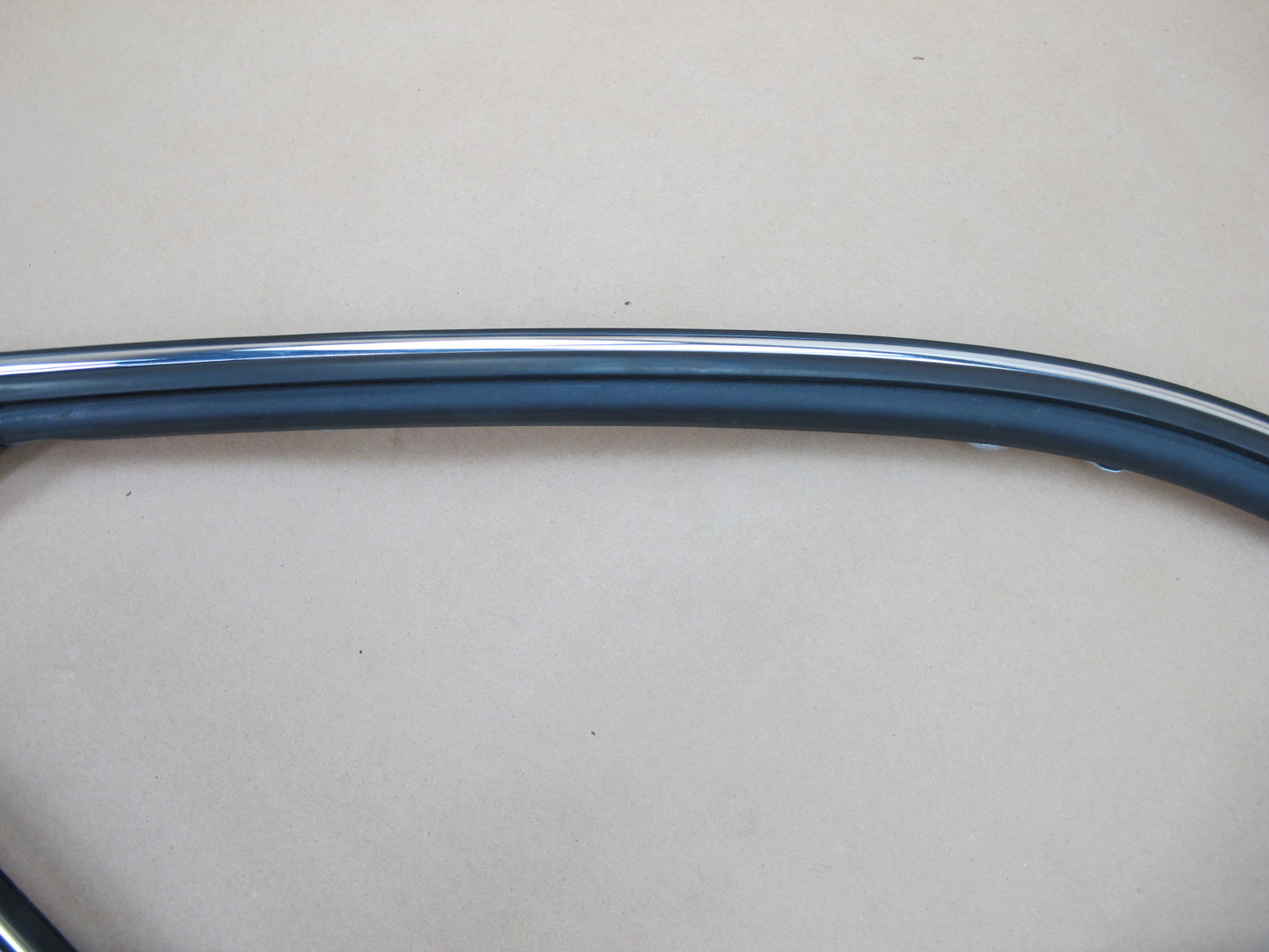 95-00 Lexus UCF20 LS400 Set of 2 Front Door Window Frame Trim Molding OEM