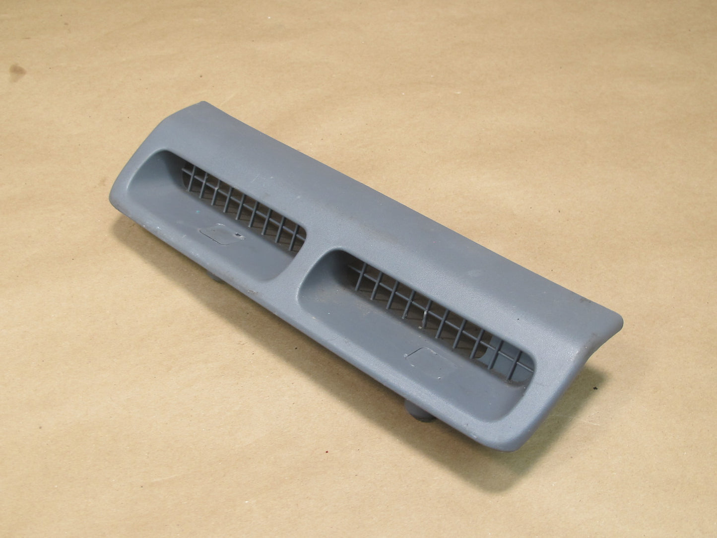 95-00 Lexus UCF20 LS400 Set of 2 Rear Right Left Air Vent Trim Cover Gray OEM