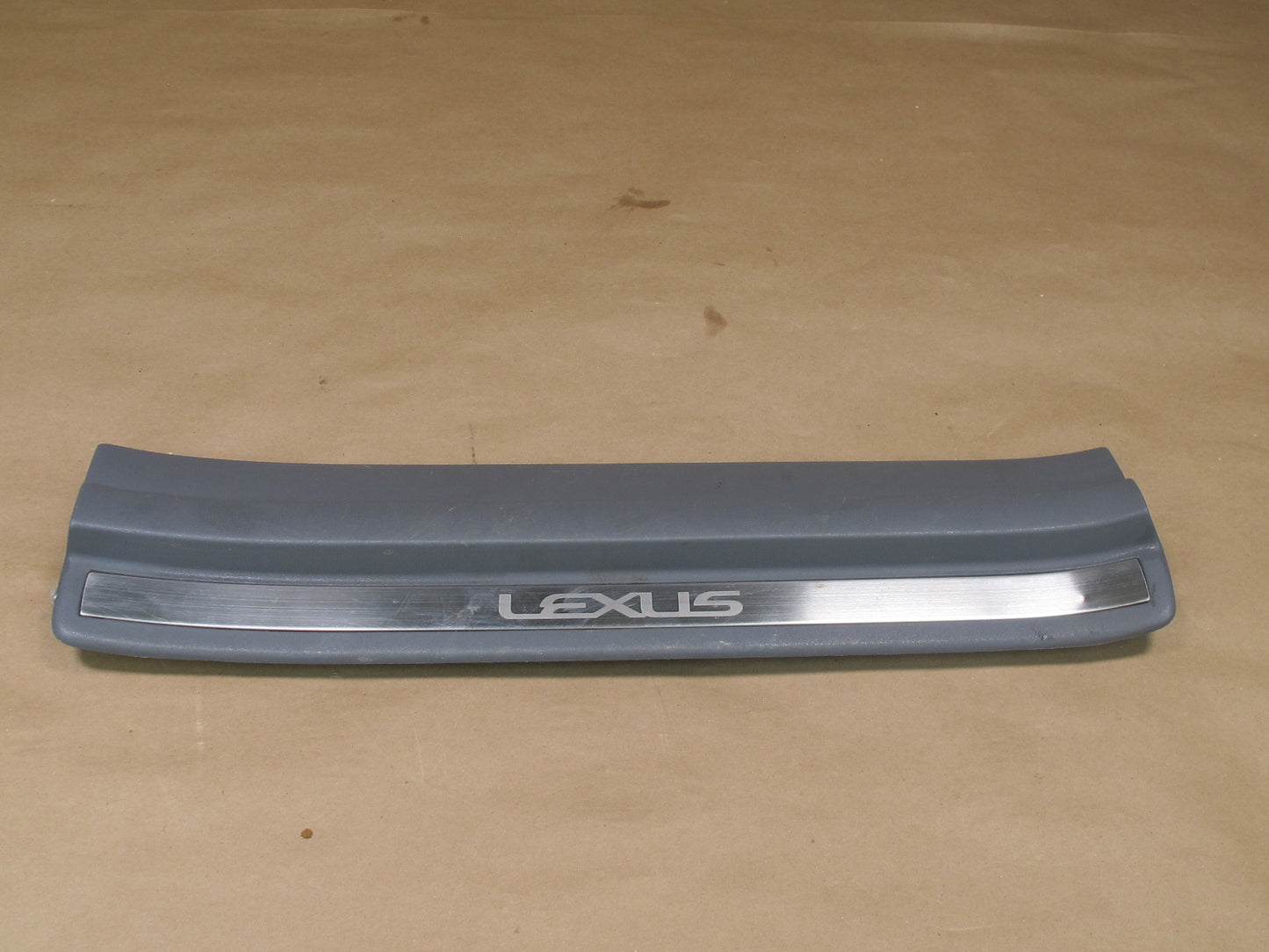 98-00 Lexus UCF20 LS400 Set of 2 Rear Door Scuff Sill Plate Trim Gray OEM