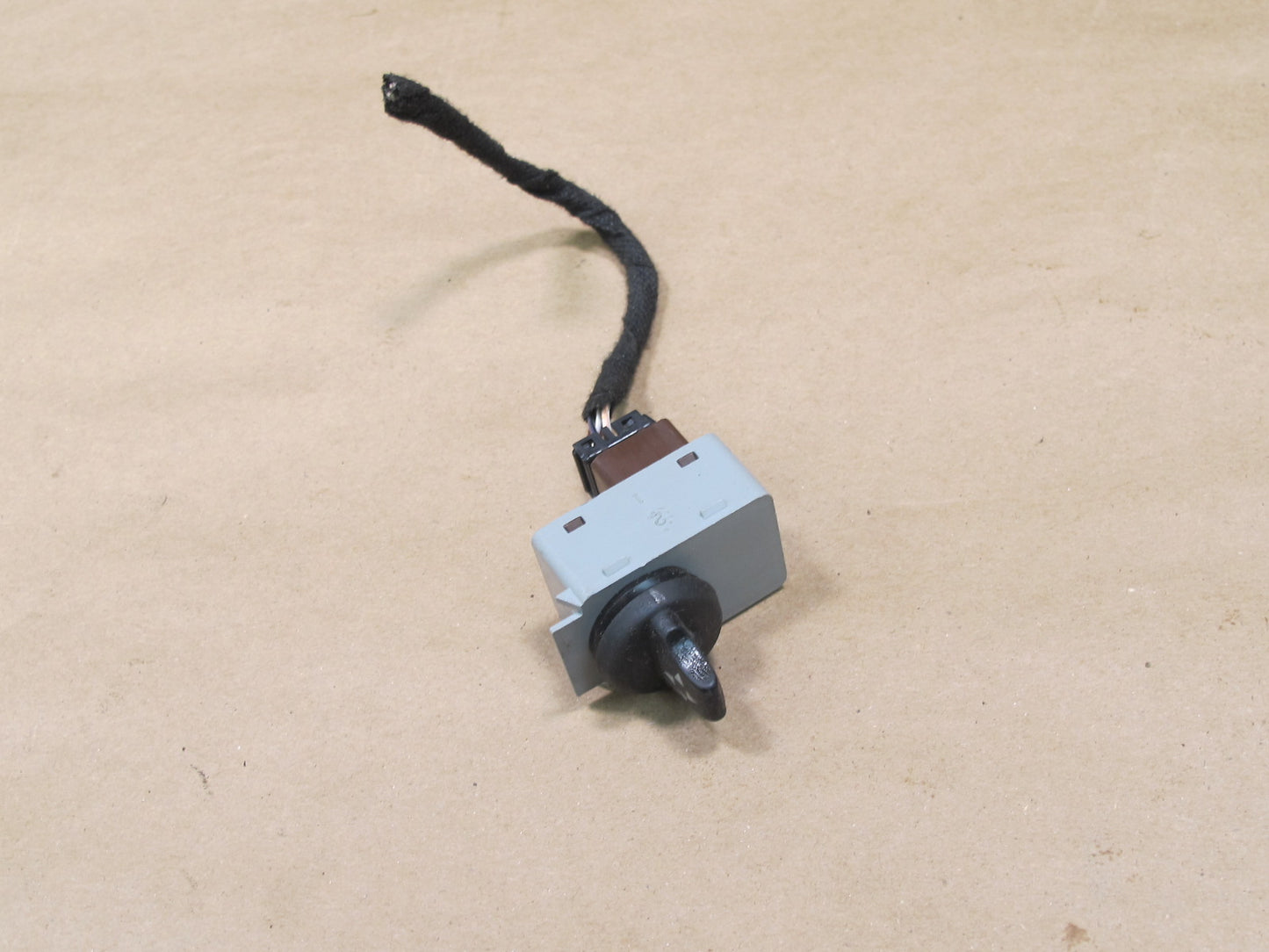 03-12 Maserati Quattroporte M139 Steering Column Adjust Adjustment Switch OEM