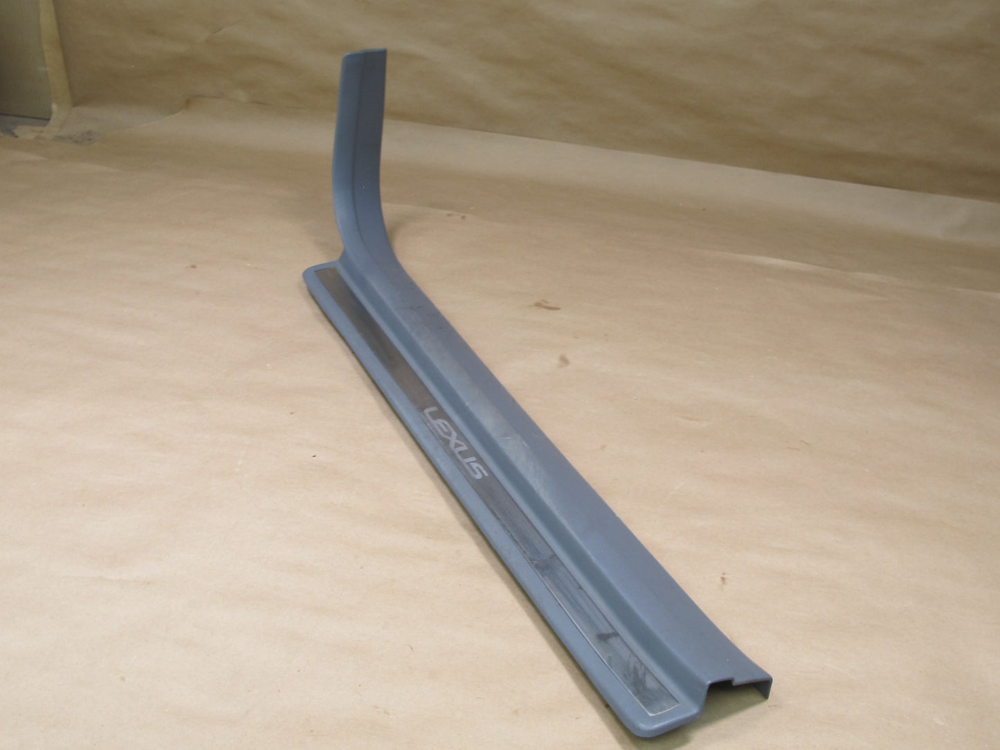 98-00 Lexus UCF20 LS400 Set of 2 Door Scuff Sill Plate Trim Panel Gray OEM