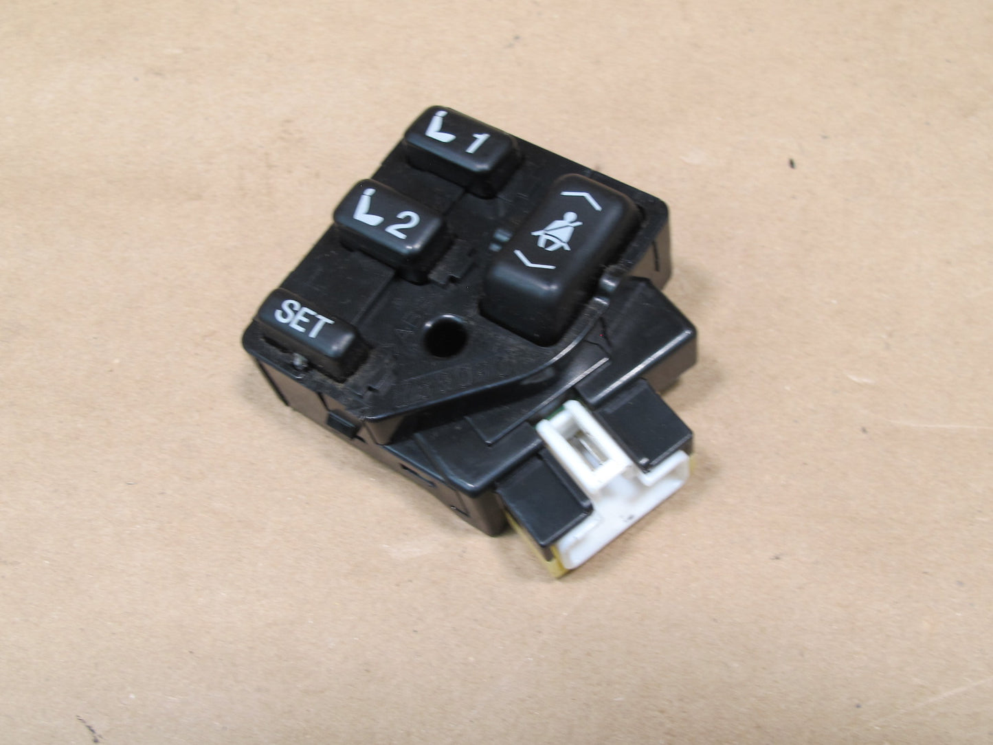 95-00 Lexus LS400 Front Left Driver Side Seat Memory Control Switch OEM