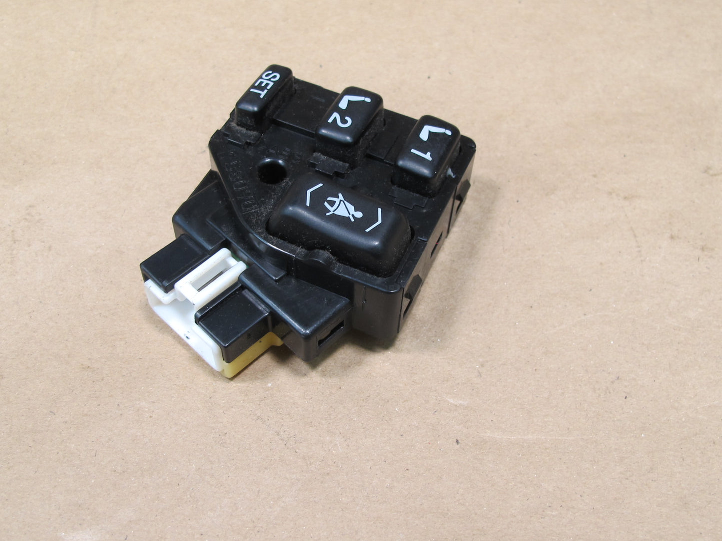 95-00 Lexus LS400 Front Left Driver Side Seat Memory Control Switch OEM