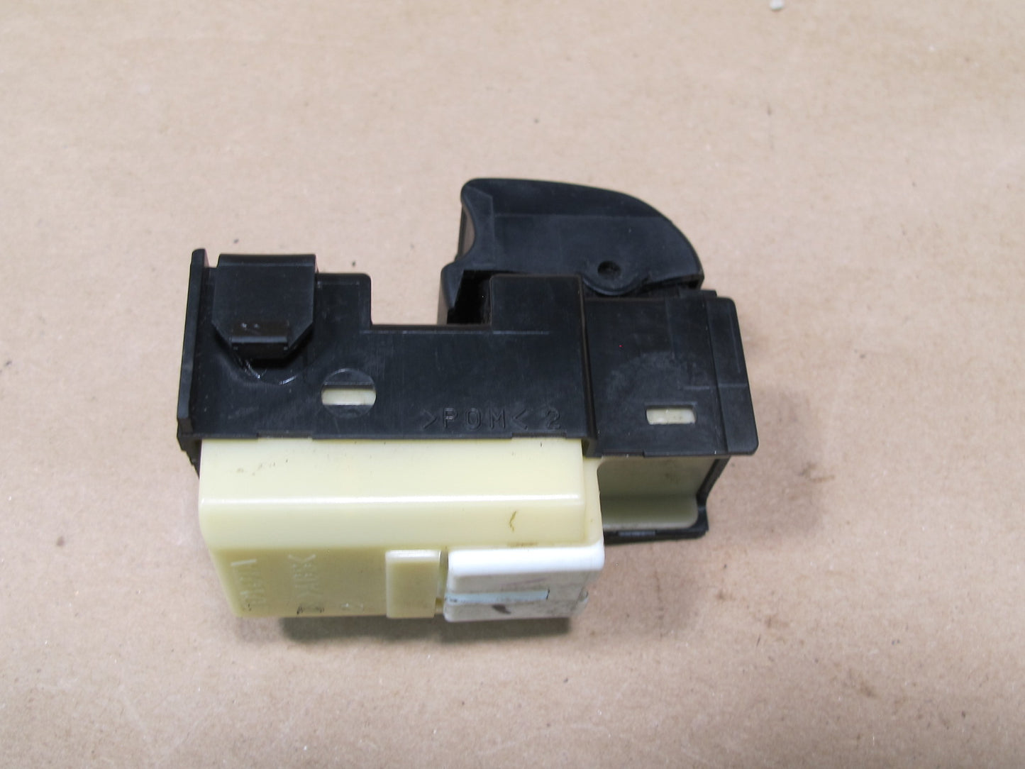 98-00 Lexus LS400 UCF20 Rear Right Door Window Switch OEM