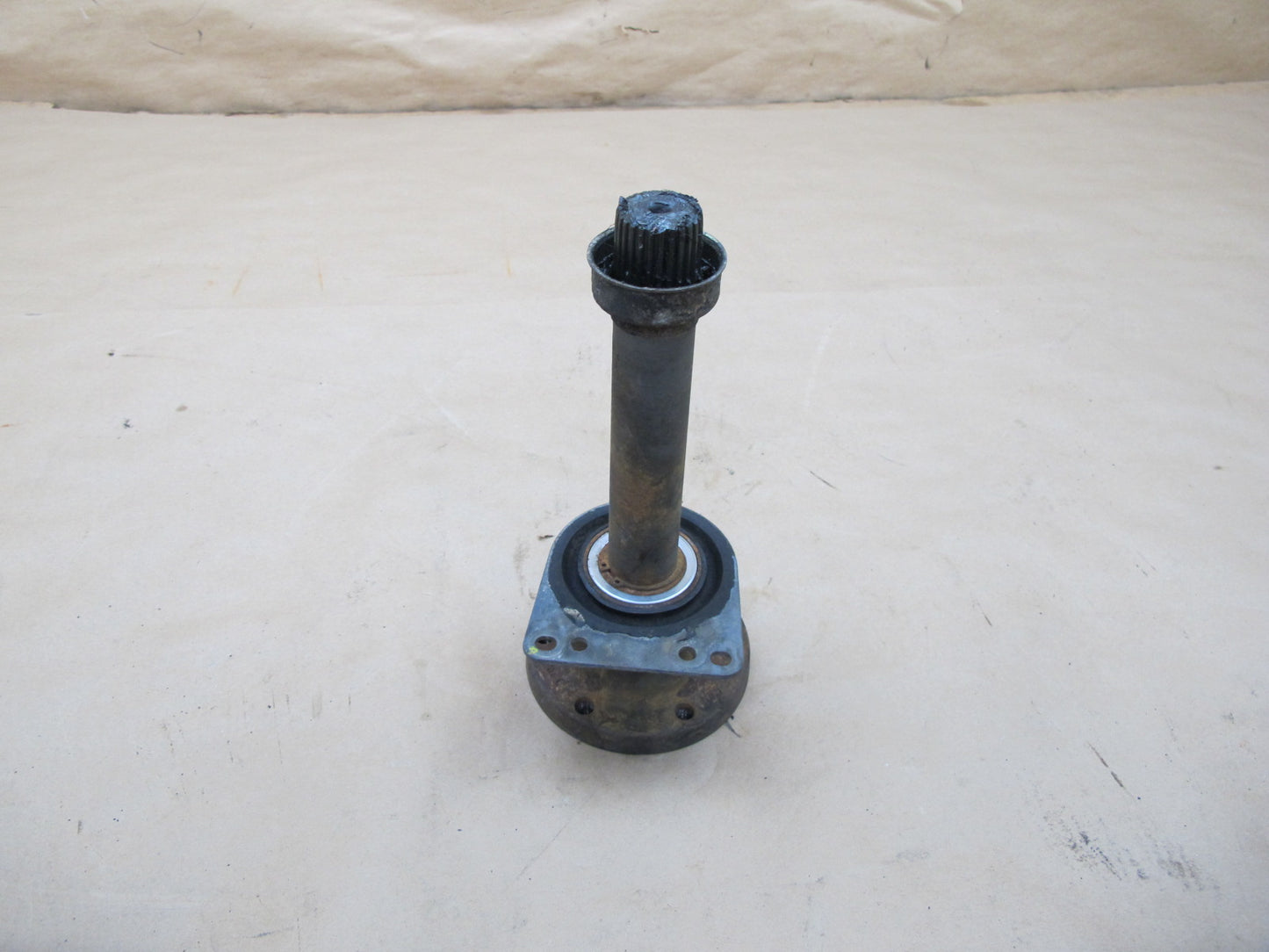 1999-2003 VW Eurovan T4 2.8L Transmission Right Flange Shaft OEM