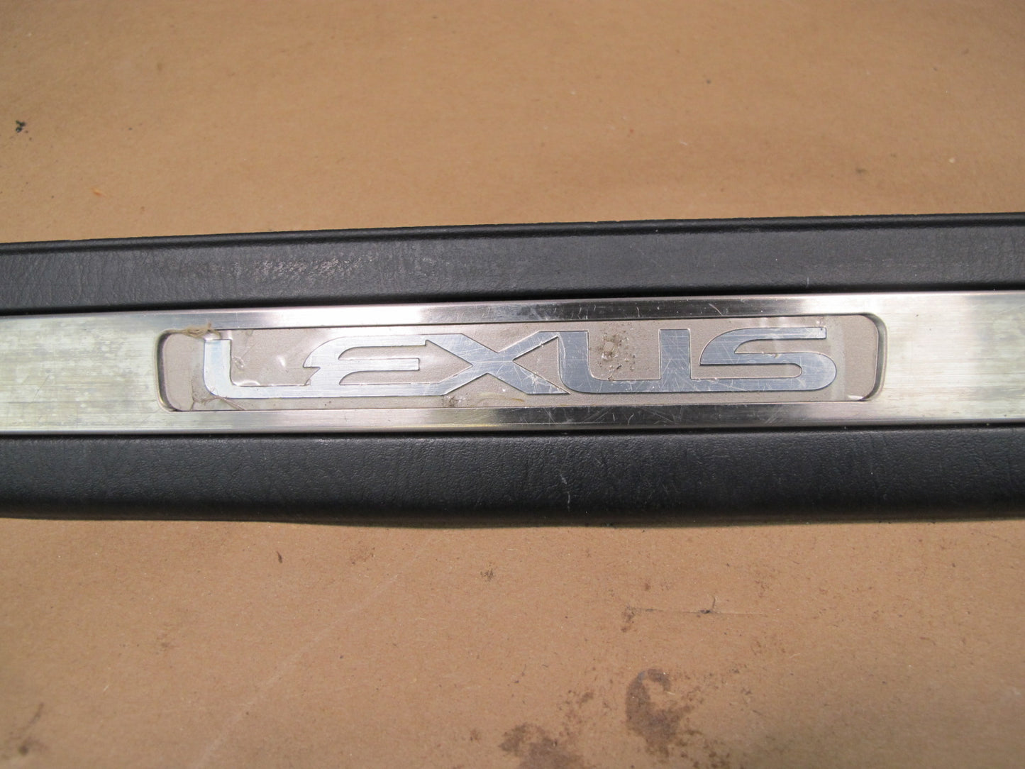 98-05 Lexus GS430 GS300 Front & Rear Door Scuff Sill Plate Trim Cover Set OEM