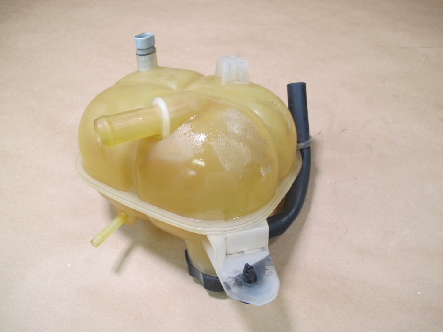 07-10 Saturn SKY Engine Coolant Expansion Overflow Reservoir Tank OEM