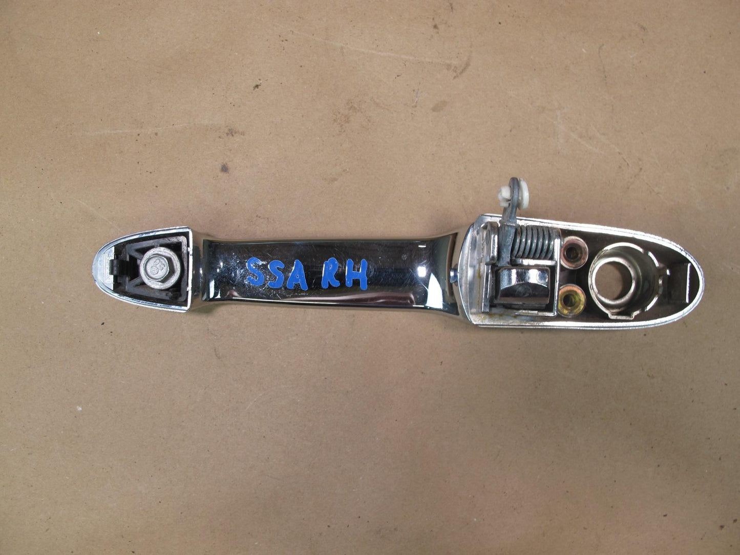 07-10 Saturn SKY Pontiac Solstice Right Exterior Door Handle Chrome OEM