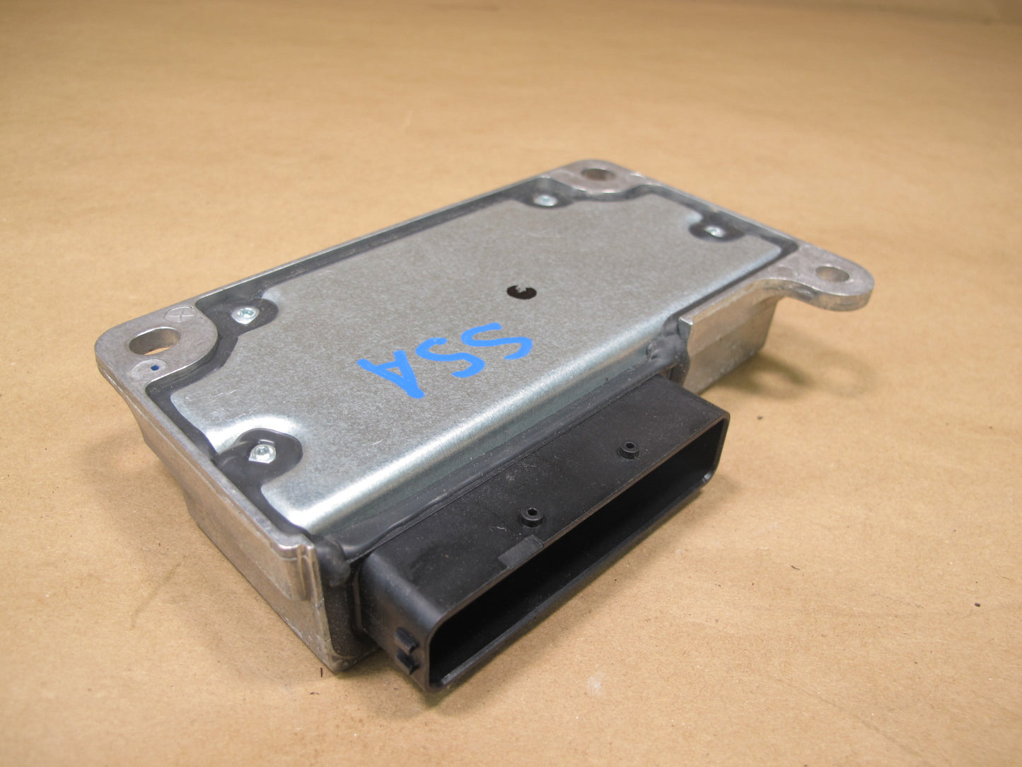 07-10 SATURN SKY SRS AIRBAG CONTROL MODULE UNIT 15887042 OEM