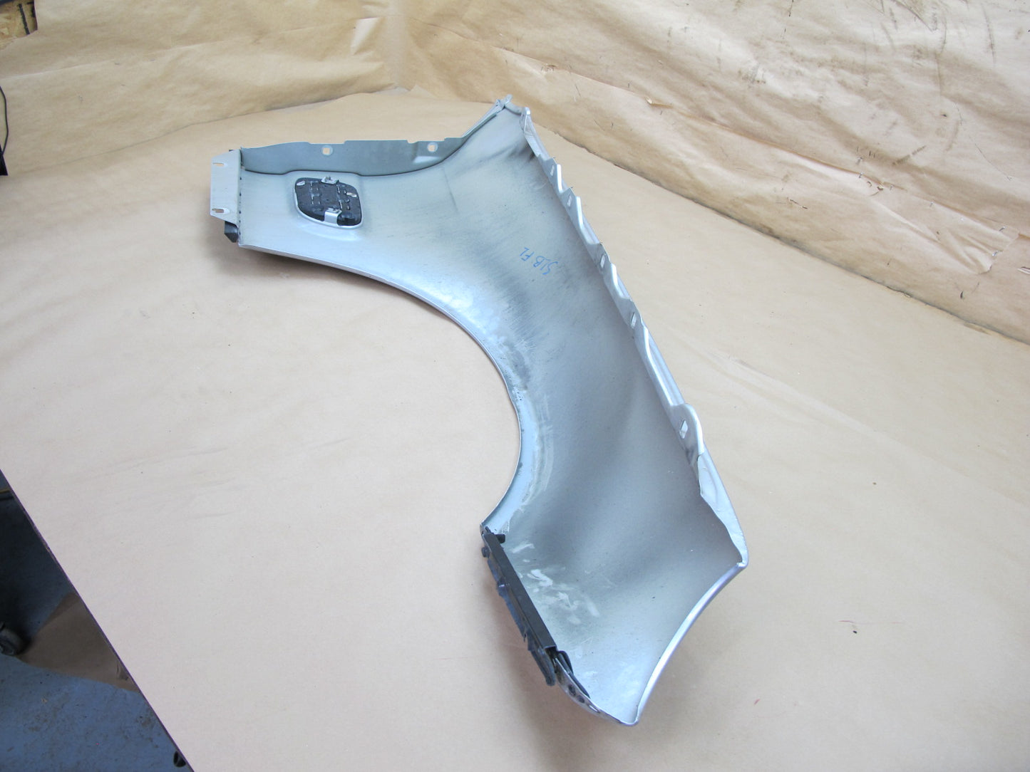 03-08 Mercedes R230 Sl-class Front Left Fender Shell Panel Cover Silver OEM