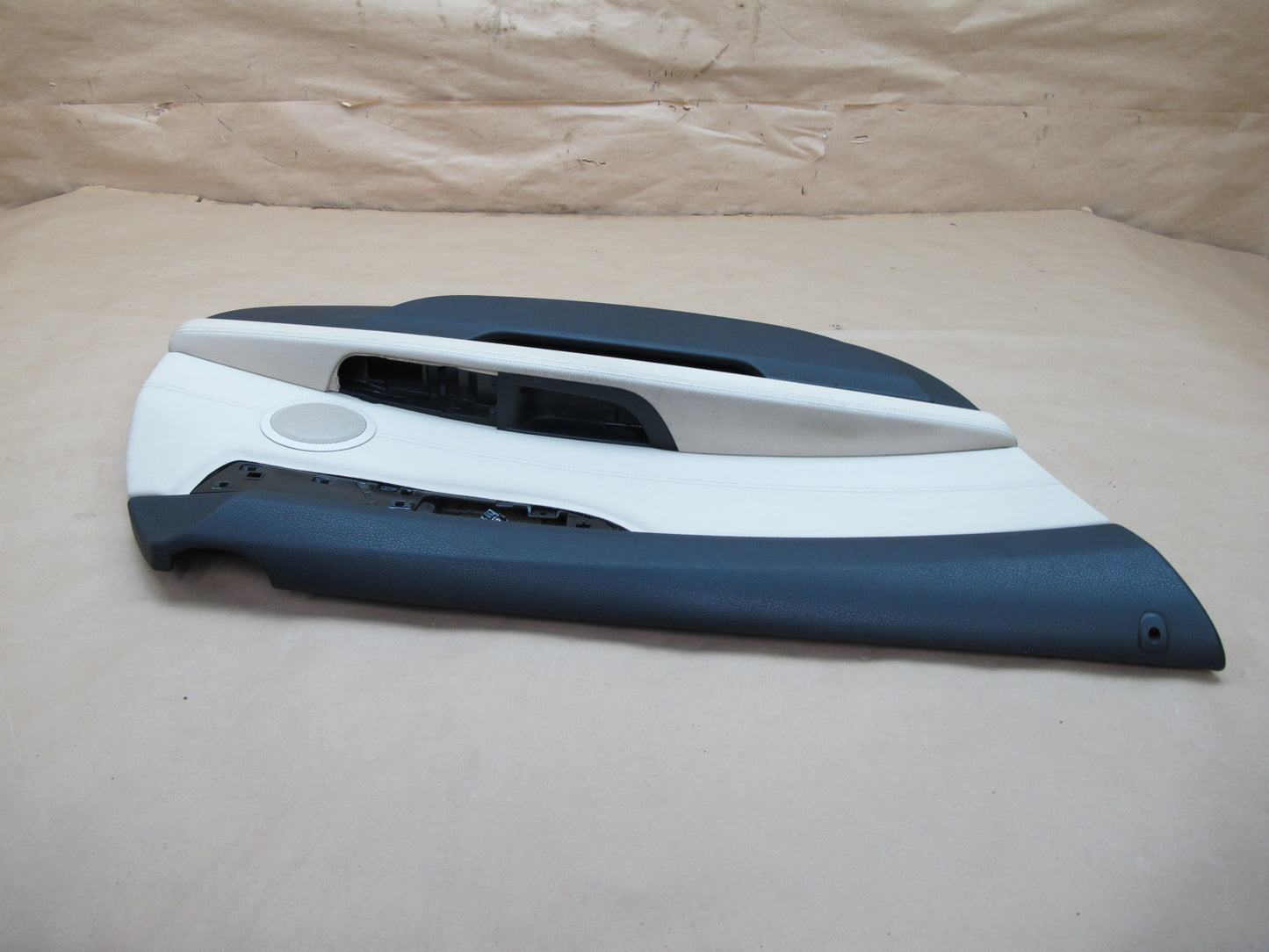 09-16 BMW E89 Z4 Set of 2 Left & Right Door Trim Cover Panel OEM