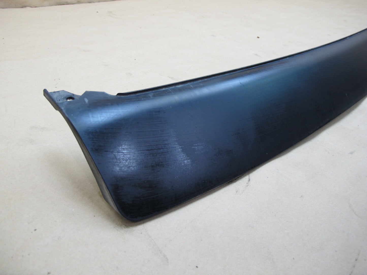 92-98 BMW E36 3-SERIES Rear Bumper Valance Diffuser Trim 1960727 OEM