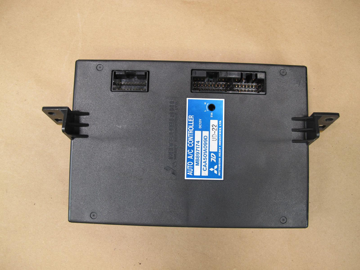 1991-1999 Mitsubishi 3000GT A/C Temperature Control Module Unit MB897174