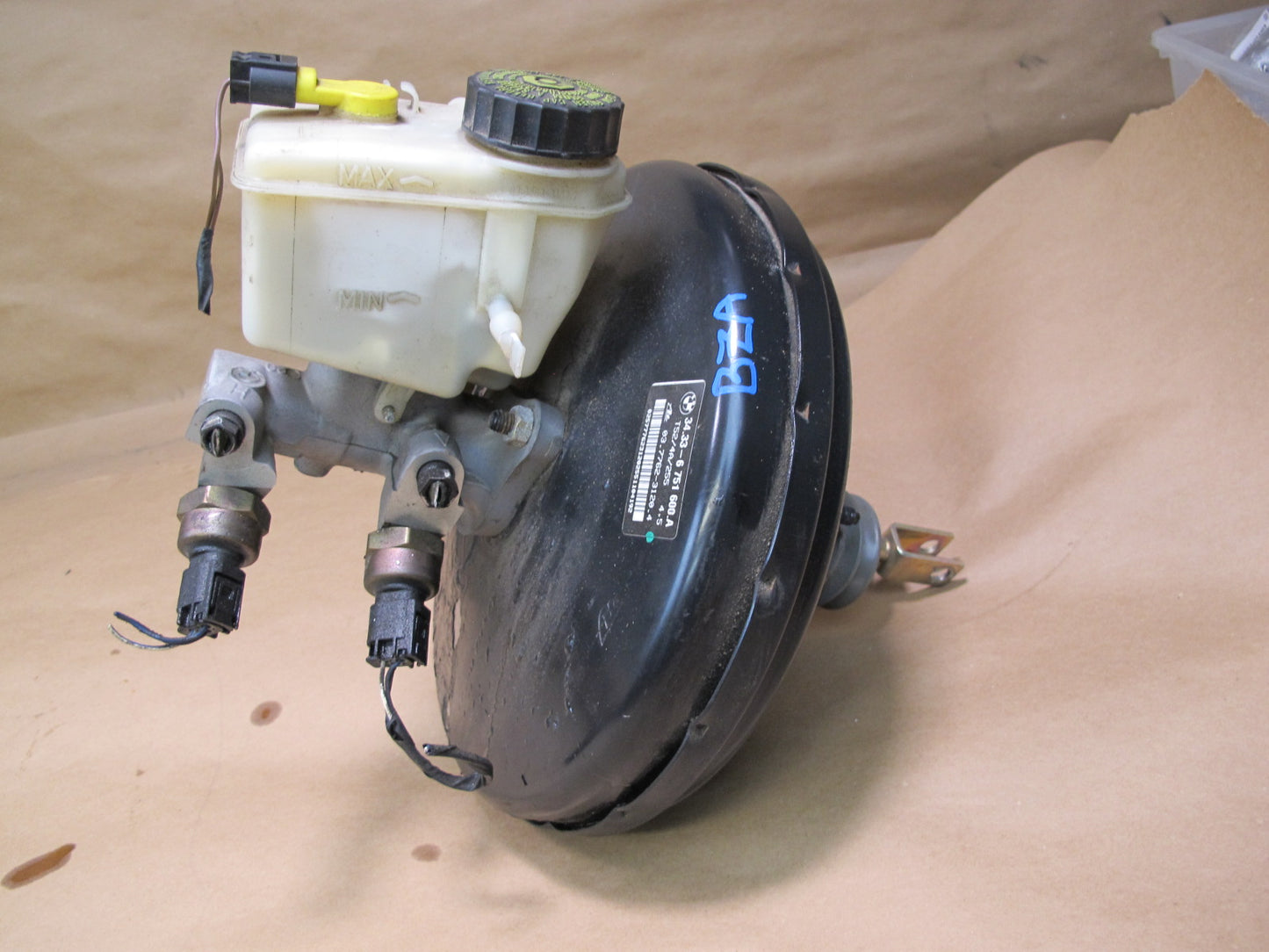 01-02 BMW E36/7 Z3 DSC Brake Booster Master Cylinder w Fluid Tank 6751600A OEM