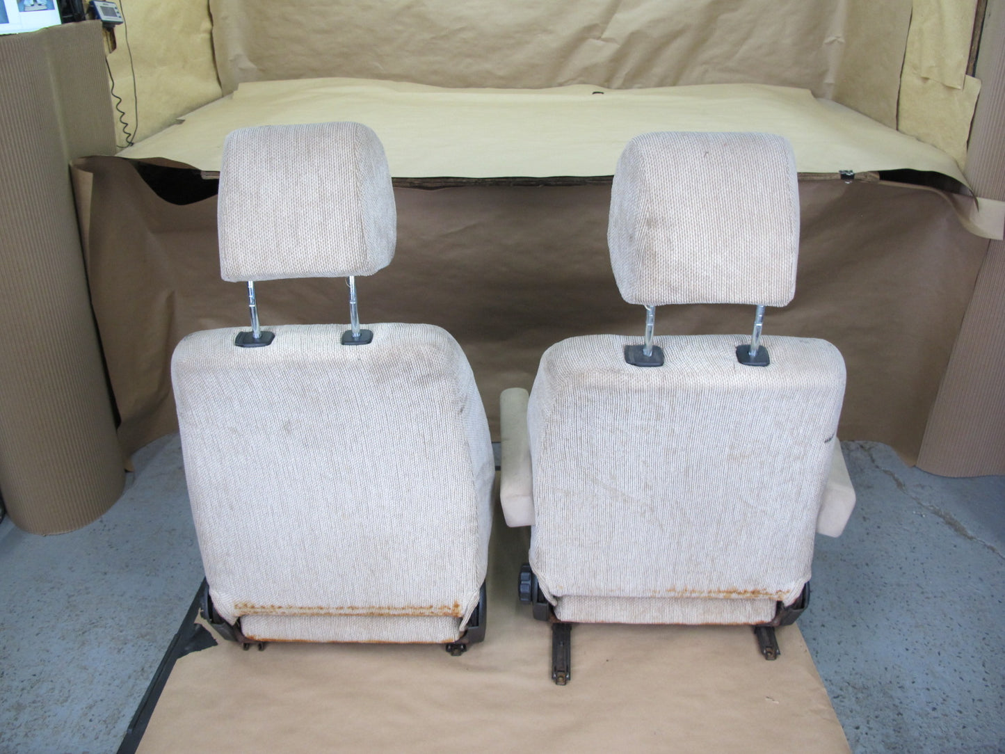 99-03 Volkswagen VW Eurovan T4 Set of 2 Front Left & Right Cloth Seat OEM