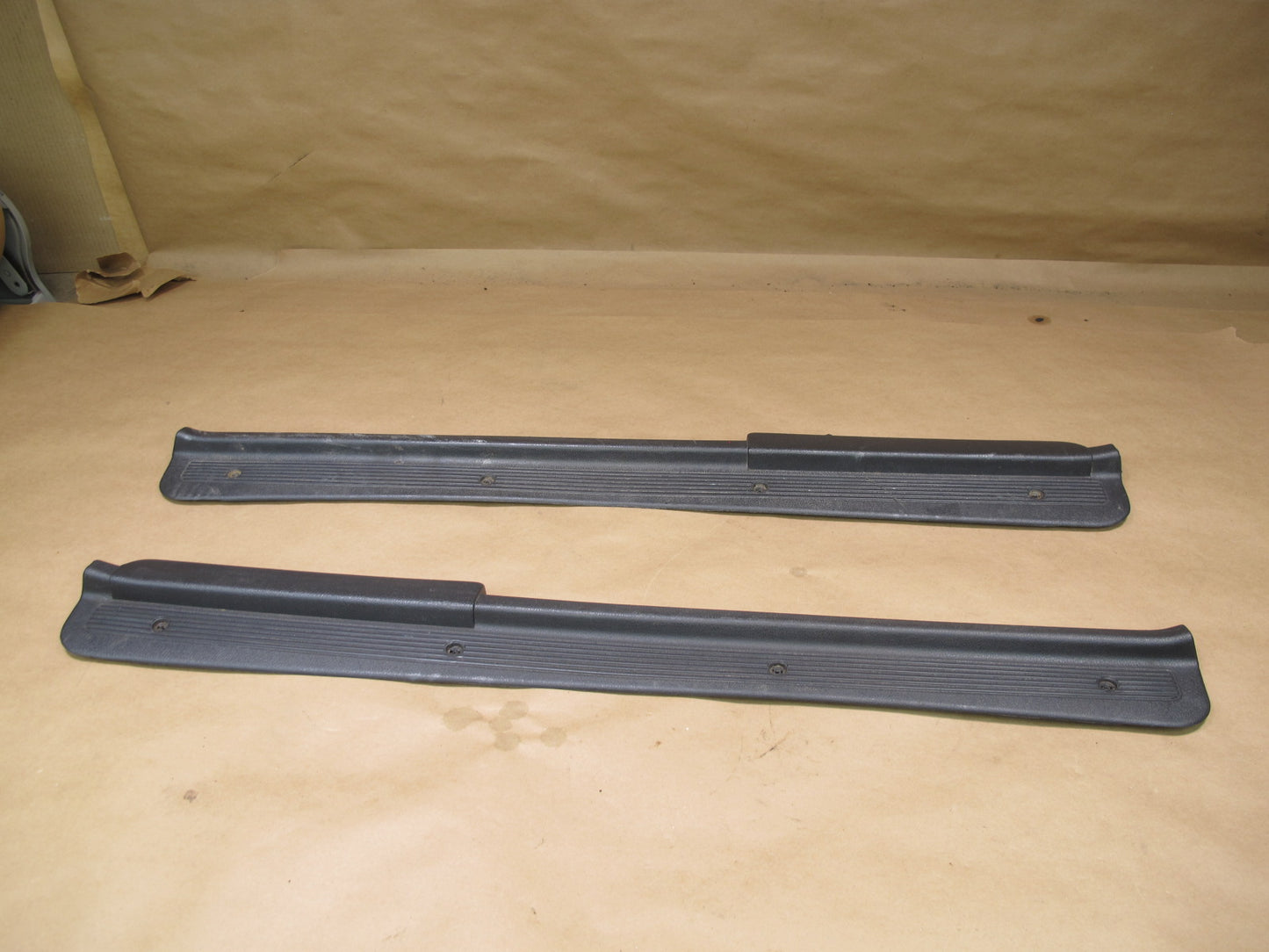 1991-1999 Mitsubishi 3000GT Left Right Door Scuff Sill Plate Trim Cover Set of 2