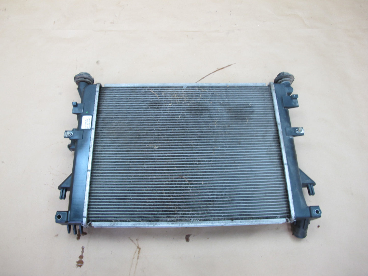 07-10 Saturn SKY Pontiac Solstice 2.0L Turbo AT Engine Cooling Radiator OEM