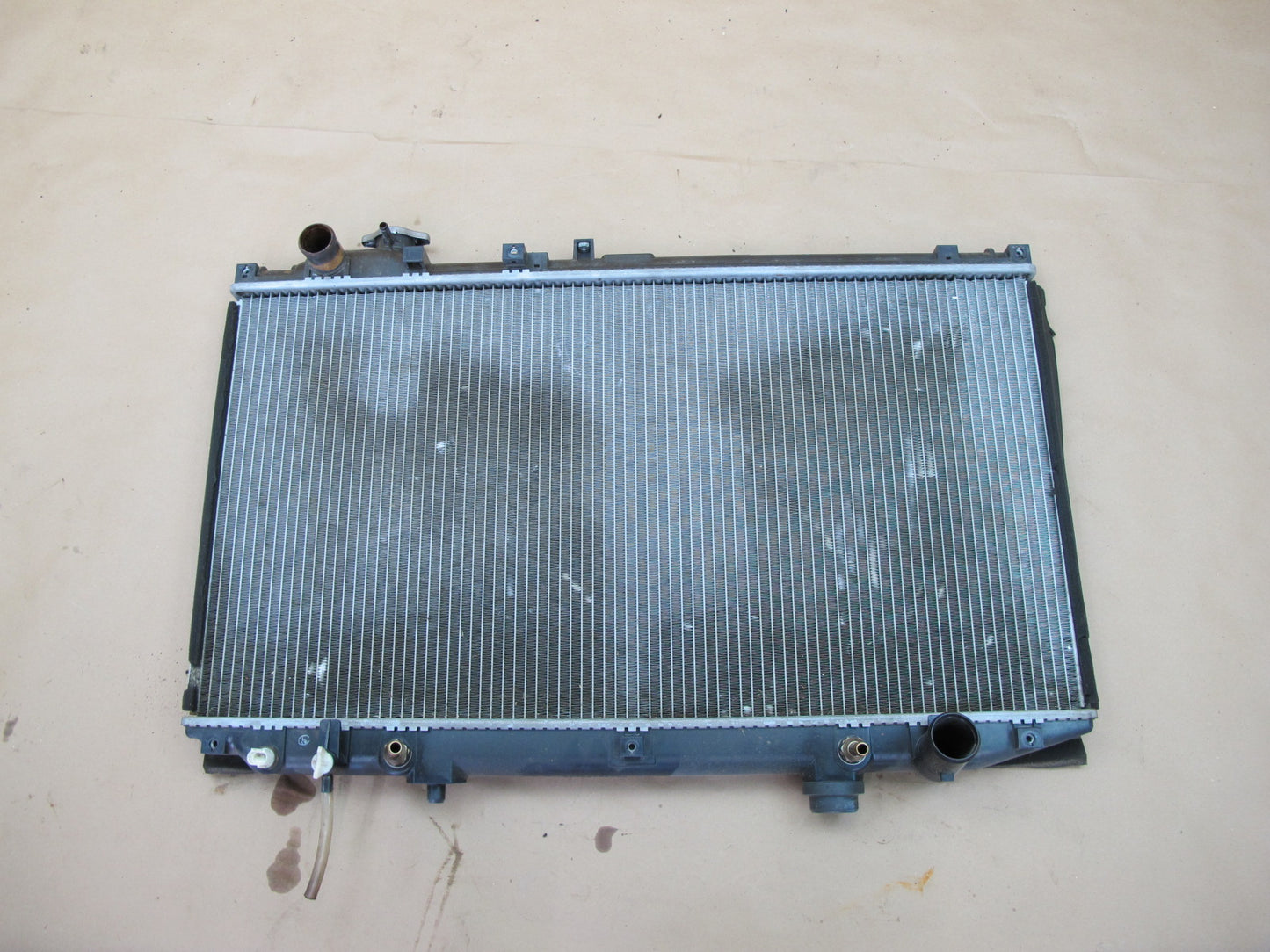 98-05 Lexus JZS160 GS400 GS300 Engine Cooling Radiator OEM