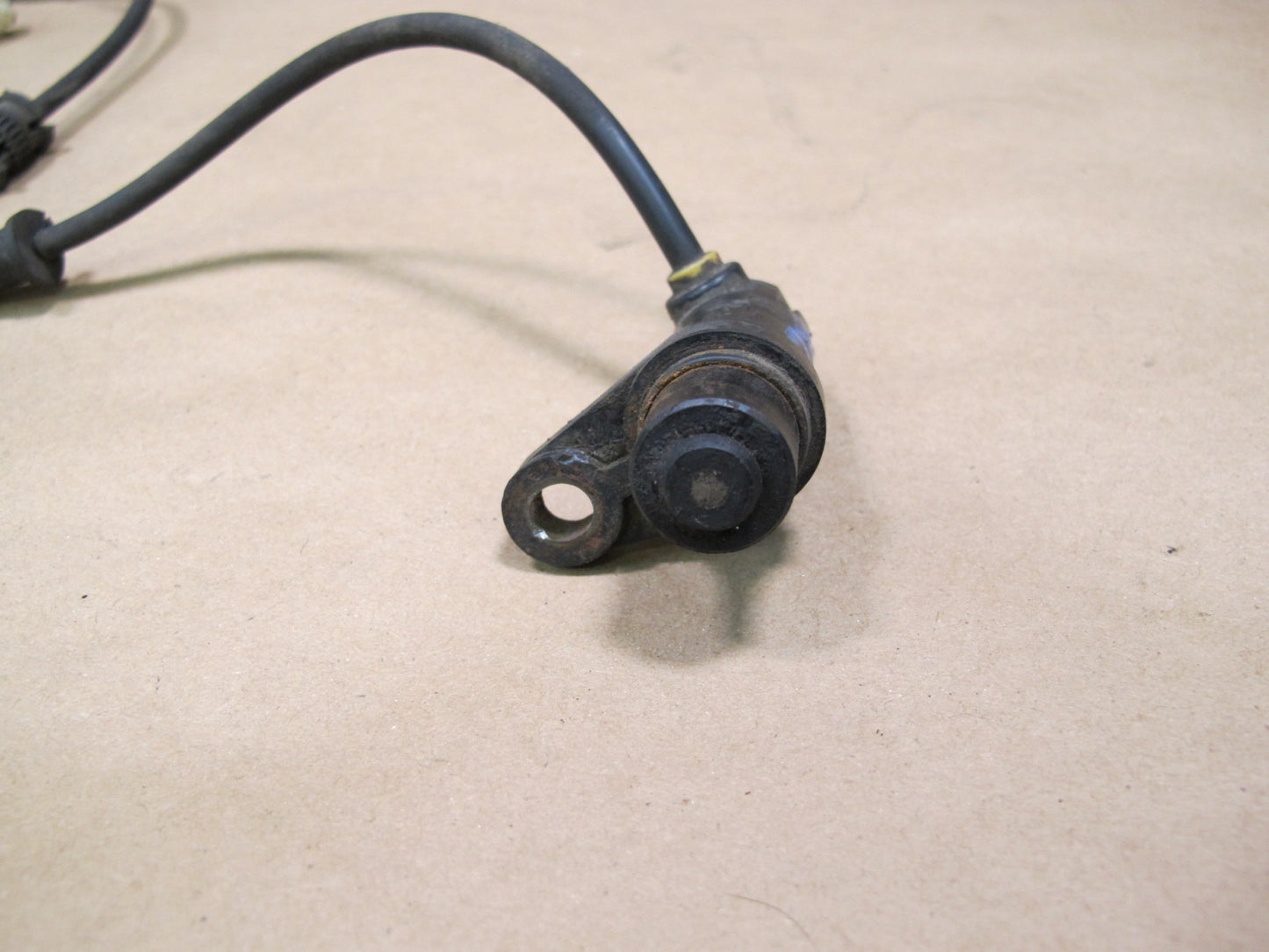 95-00 Lexus UCF20 LS400 Rear Left ABS Speed Sensor OEM