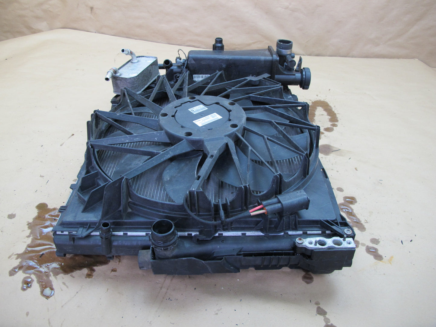 07-10 BMW E83 X3 N52 Engine Radiator AC Condenser Cooling Fan Oil Cooler OEM